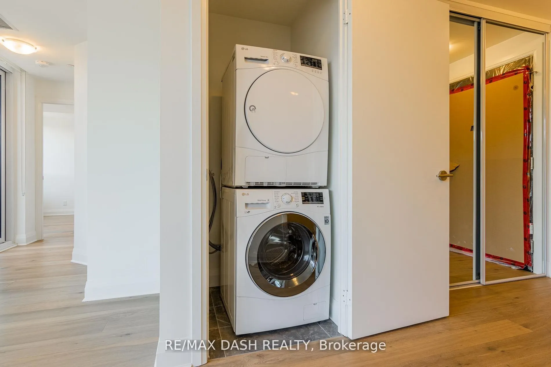 151 Avenue Road #310