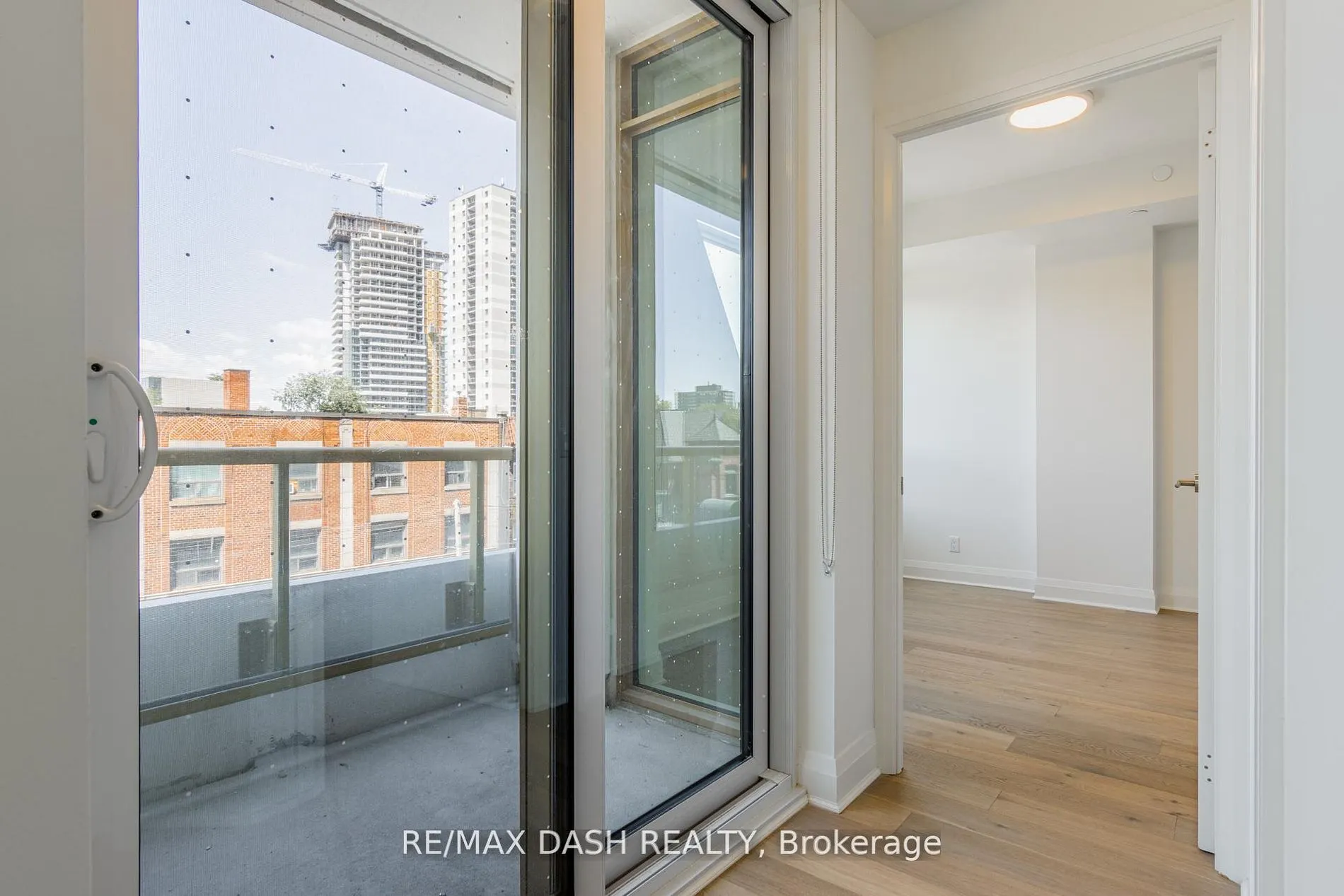 151 Avenue Road #310