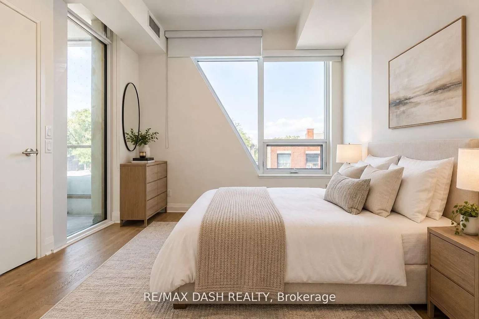 151 Avenue Road #310