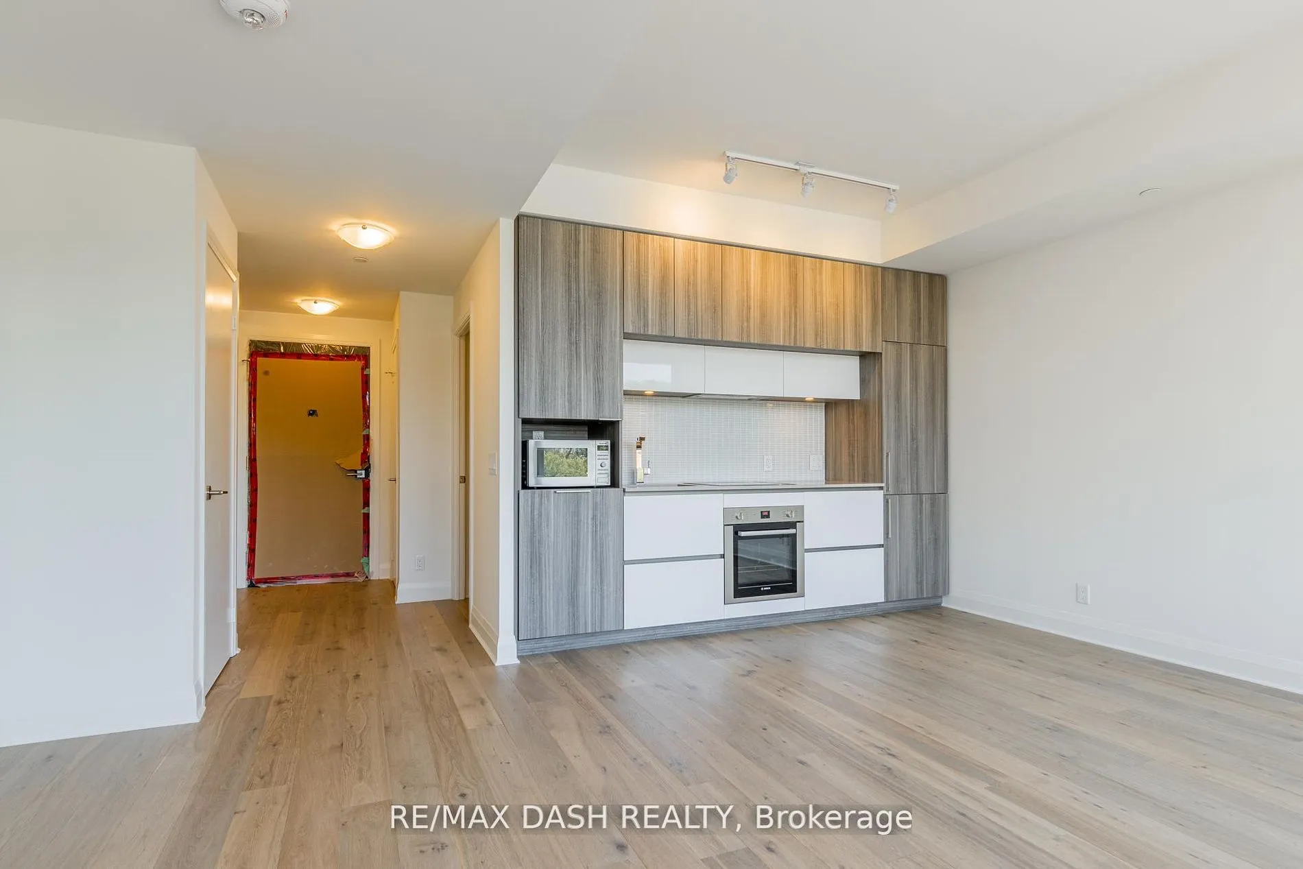 151 Avenue Road #310