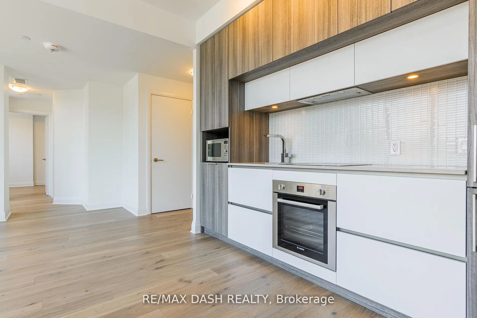 151 Avenue Road #310