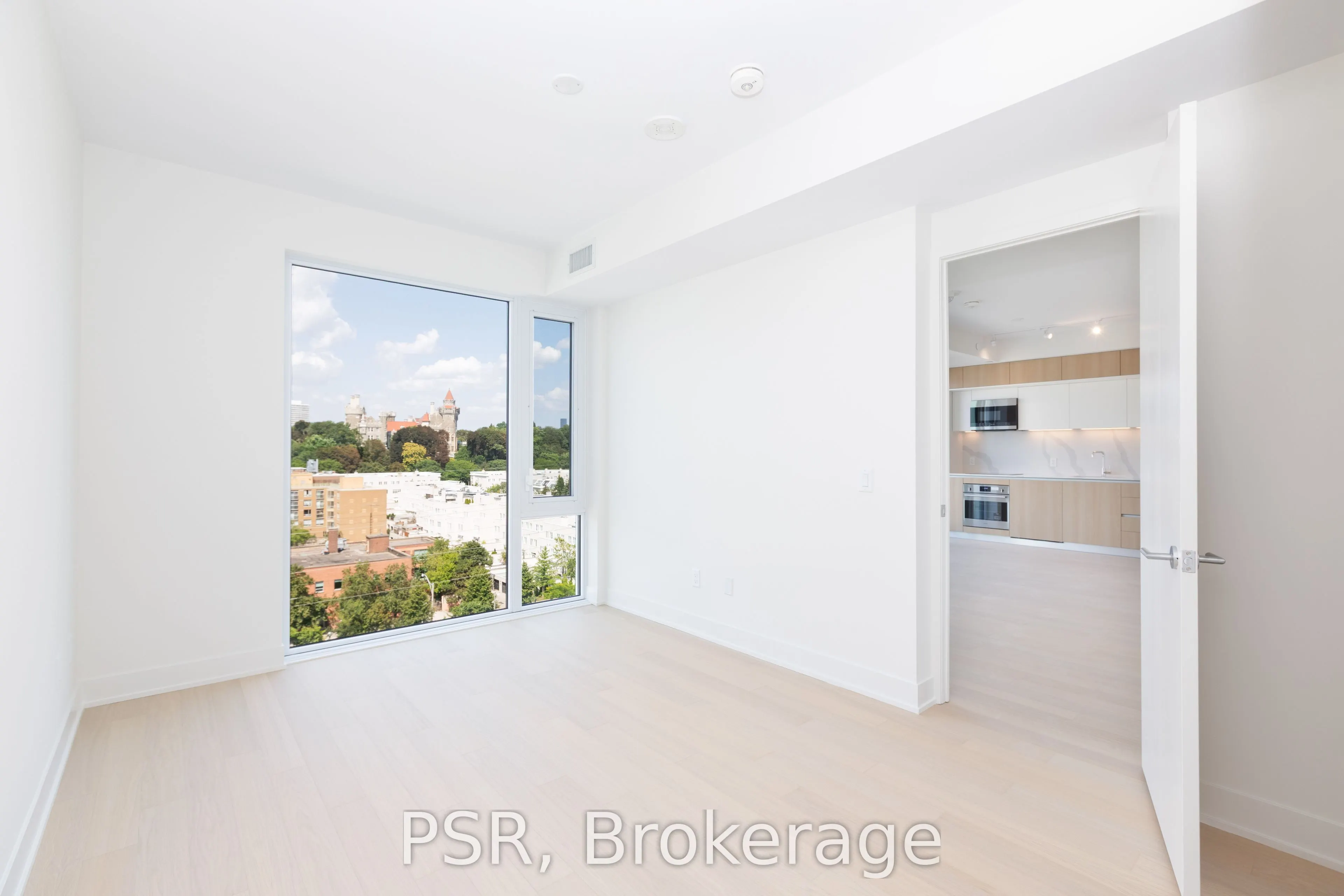 328 Dupont Street #1006