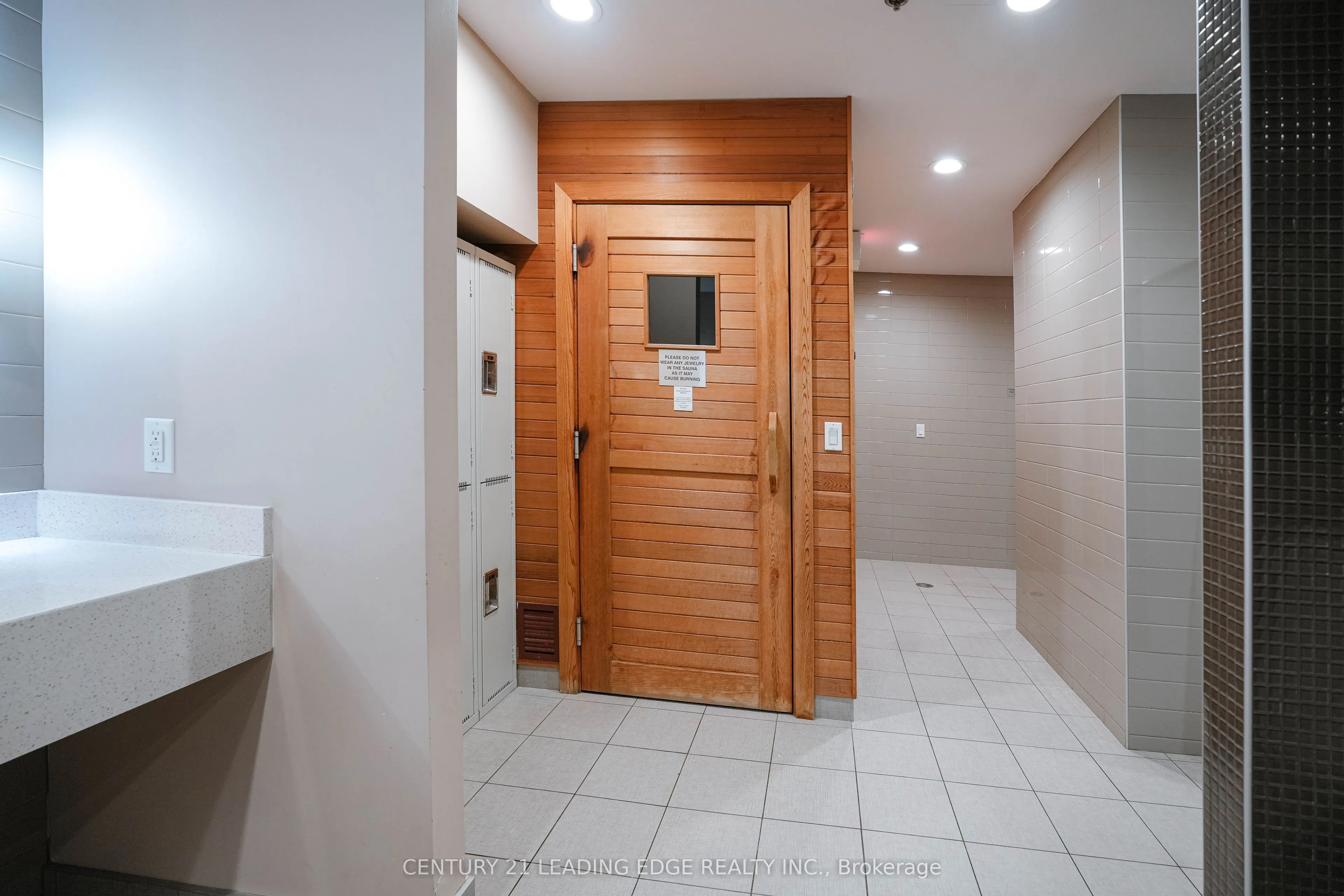 120 Dallimore Circle #820
