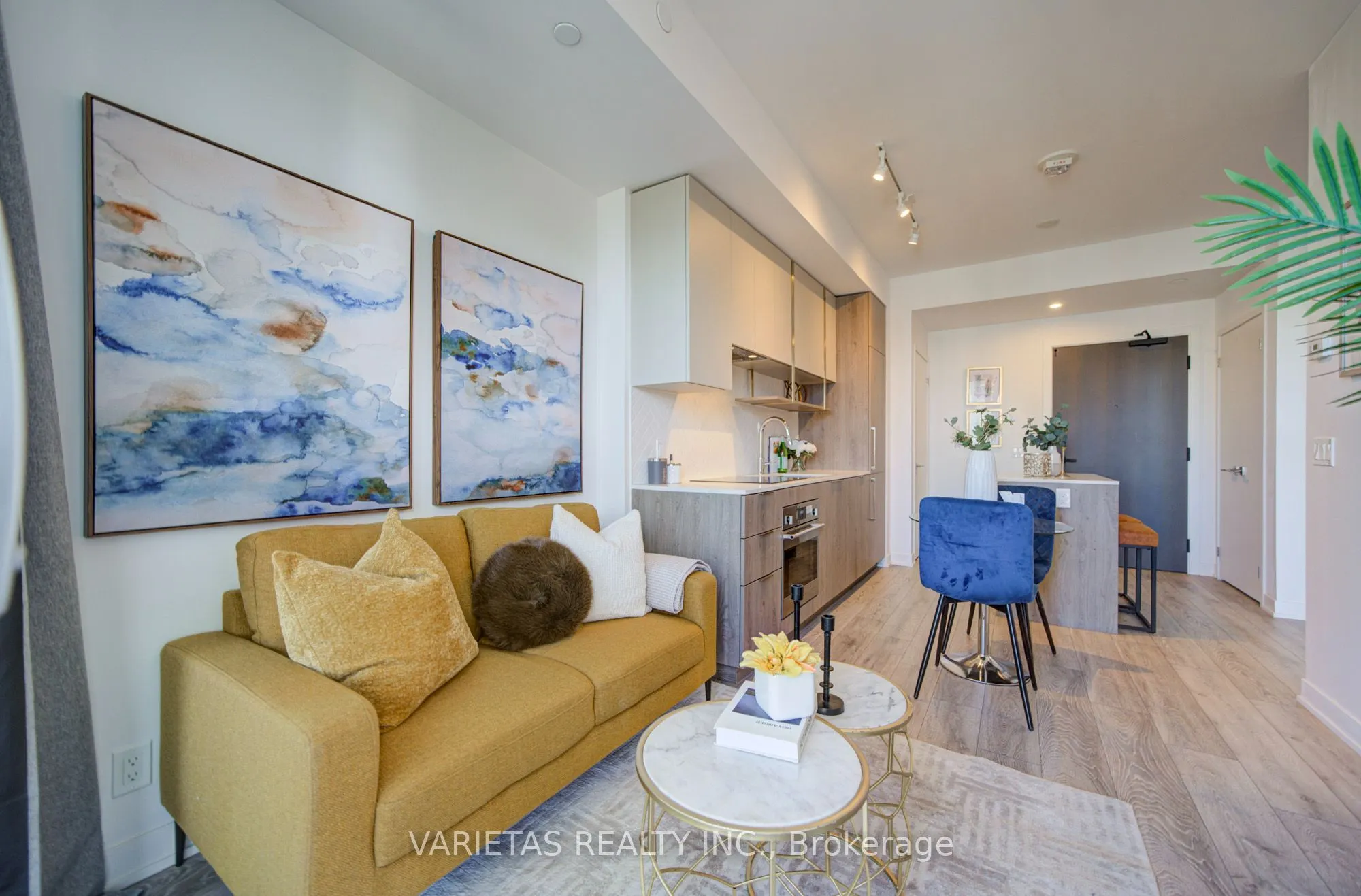 15 Holmes Avenue #1906