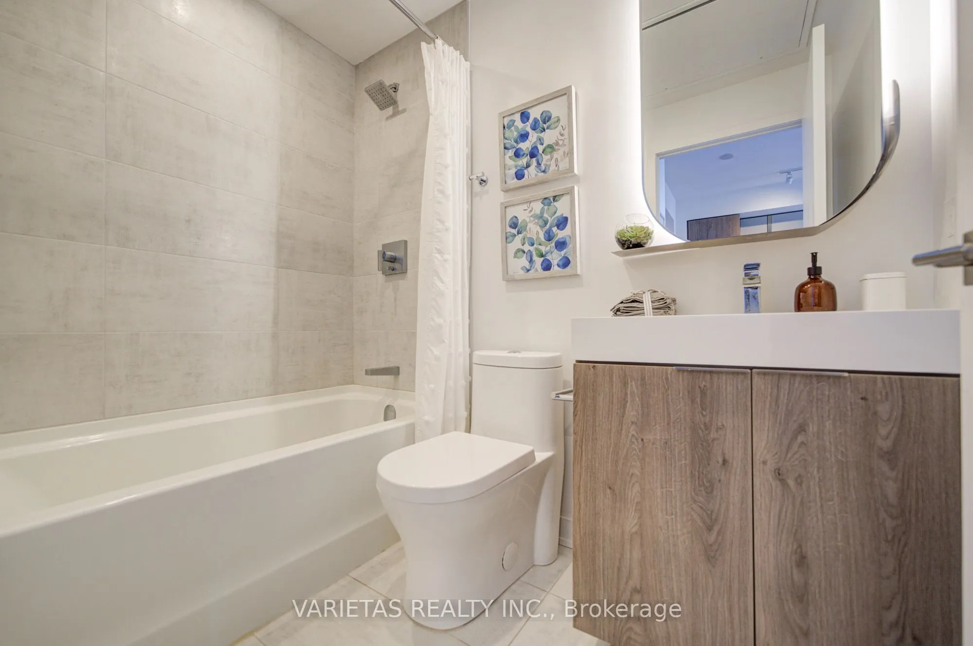 15 Holmes Avenue #1906