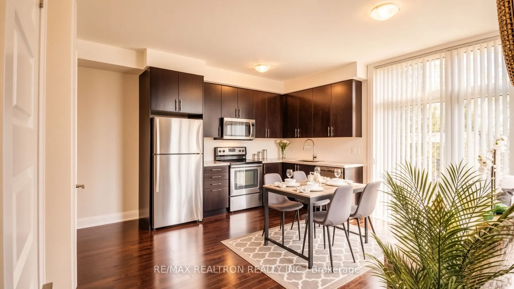 23 Eldora Avenue #112