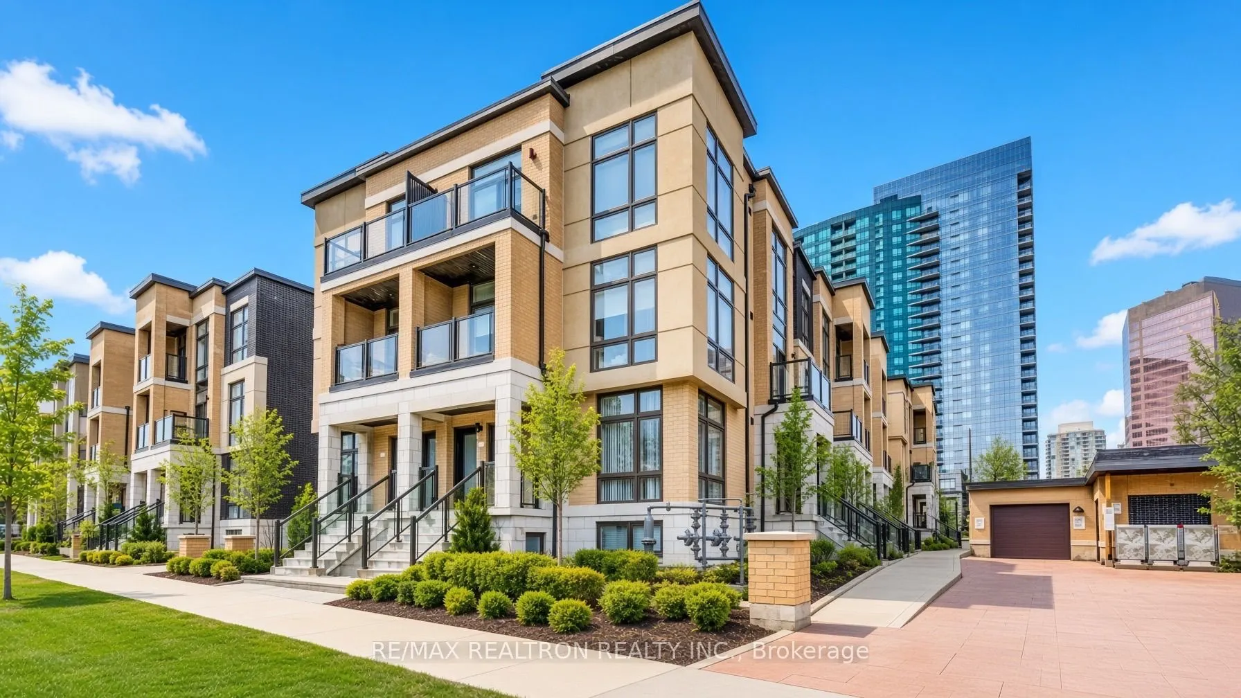 23 Eldora Avenue #112