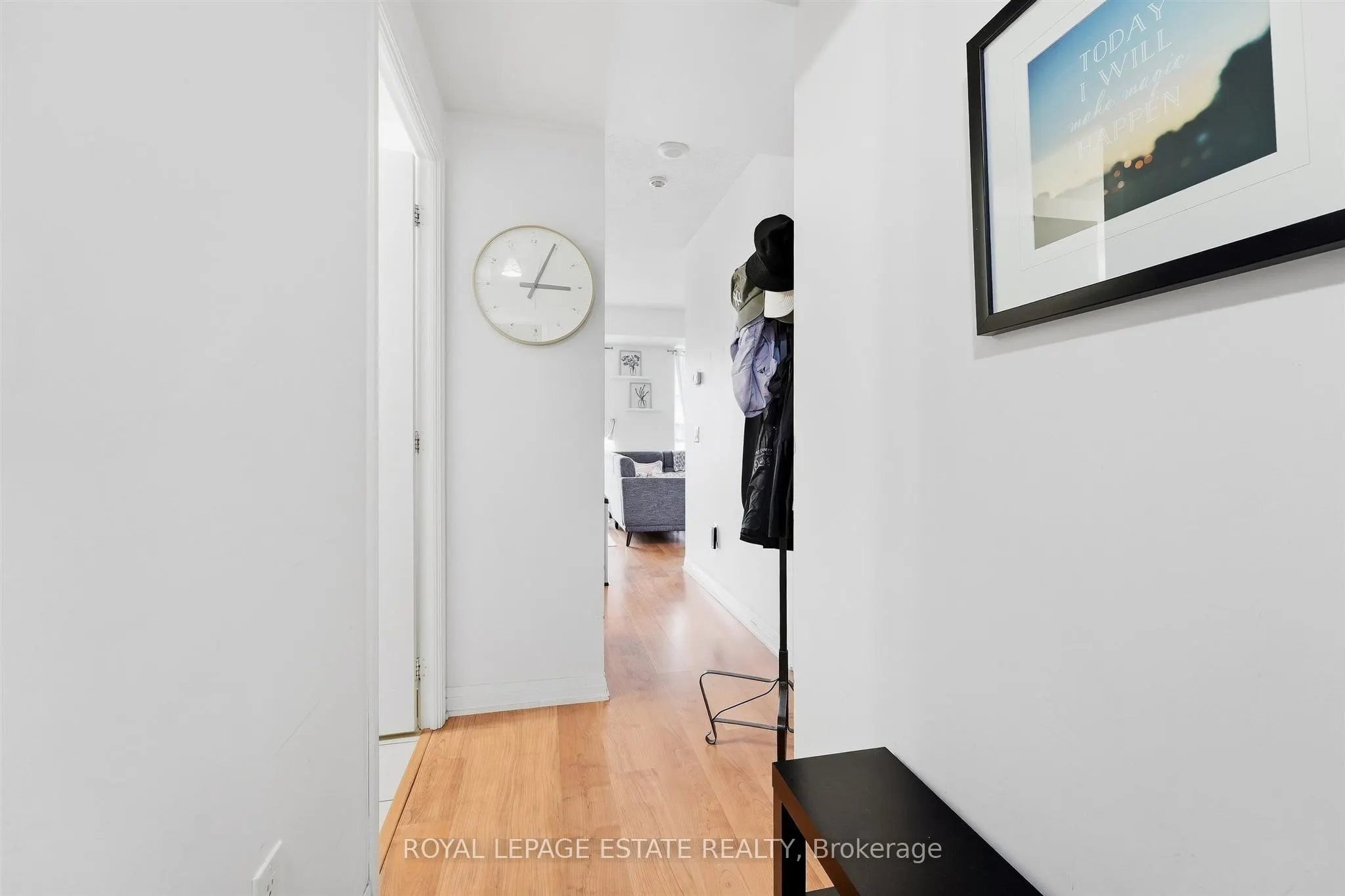 1 Cole Street #504