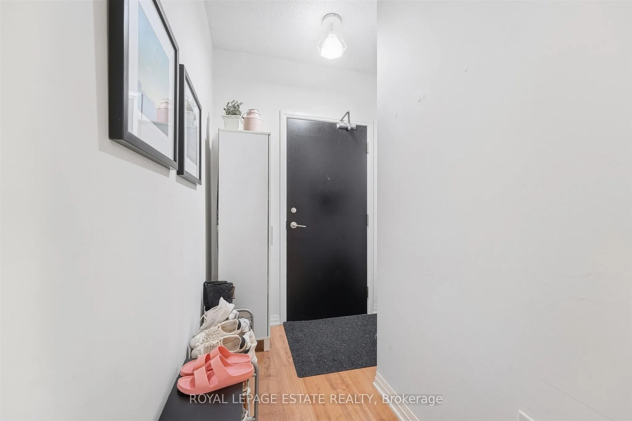 1 Cole Street #504