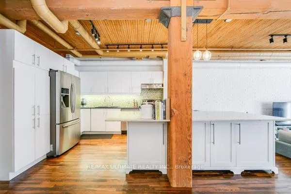 993 Queen Street W #104