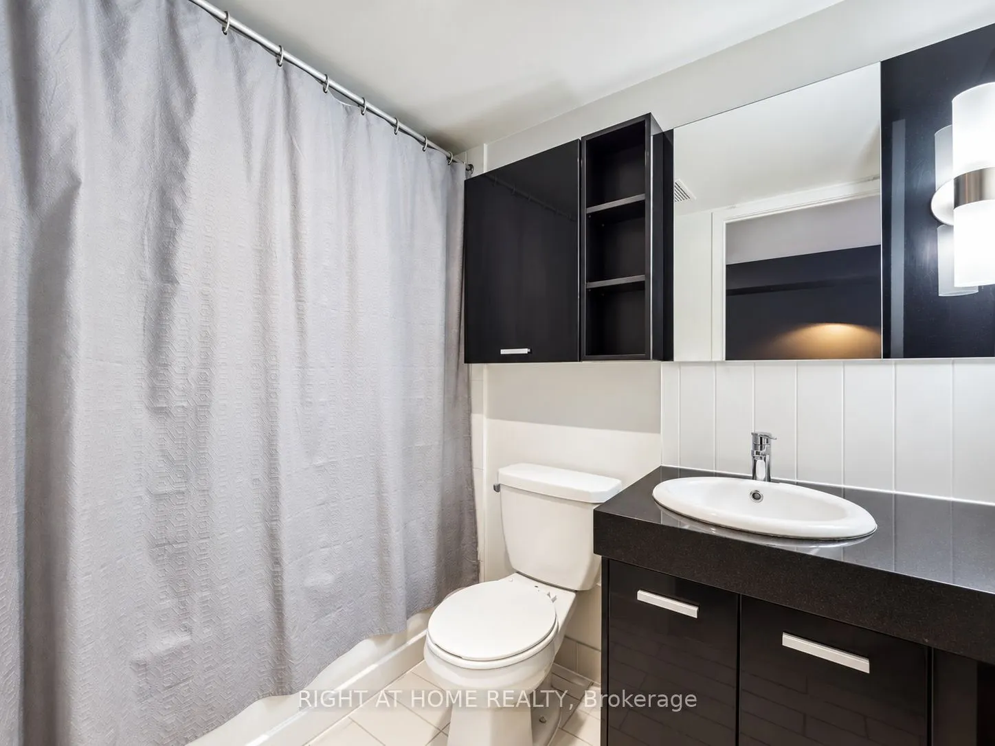 19 Singer Court #1701B