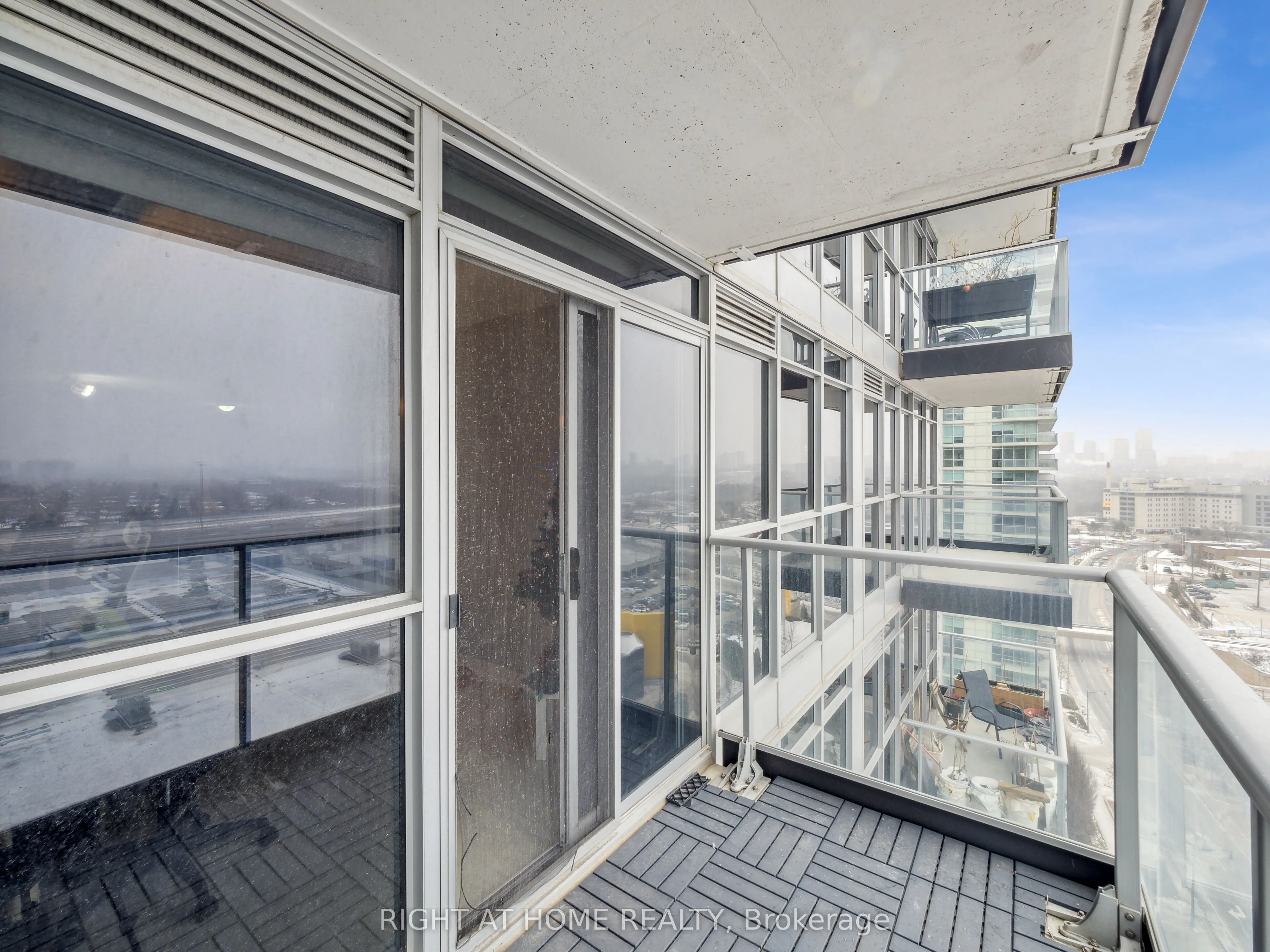 19 Singer Court #1701B