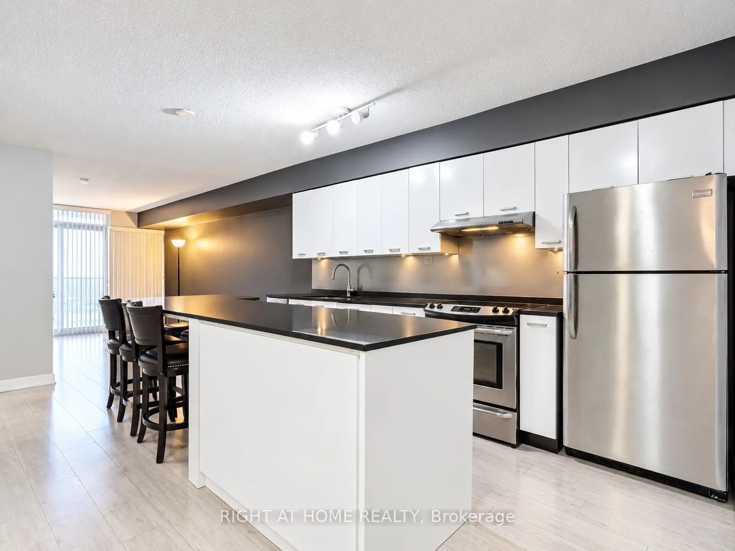 19 Singer Court #1701B