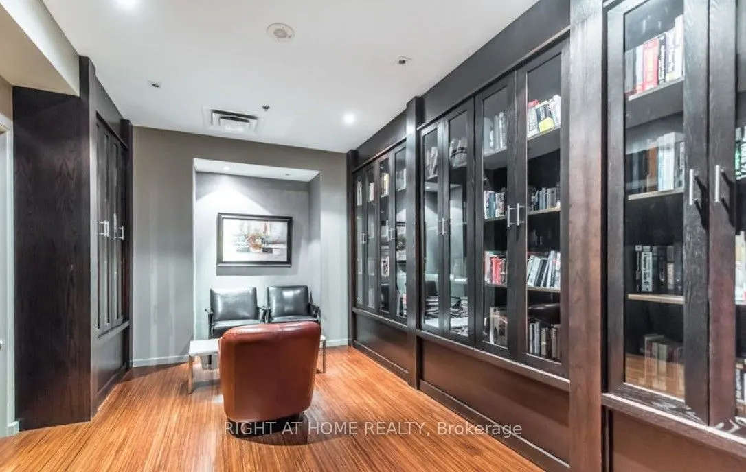 18 Spring Garden Avenue #3207