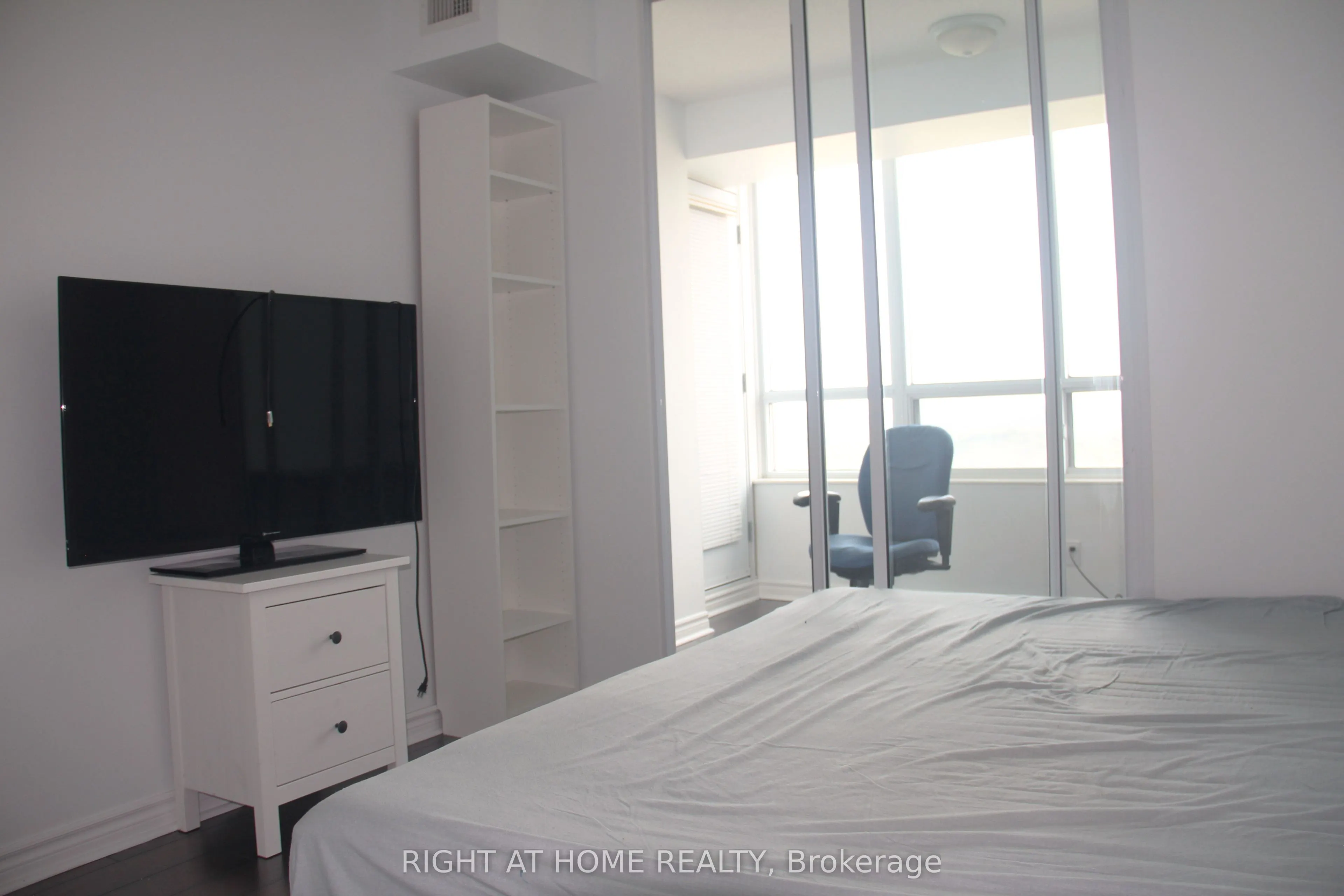 18 Spring Garden Avenue #3207