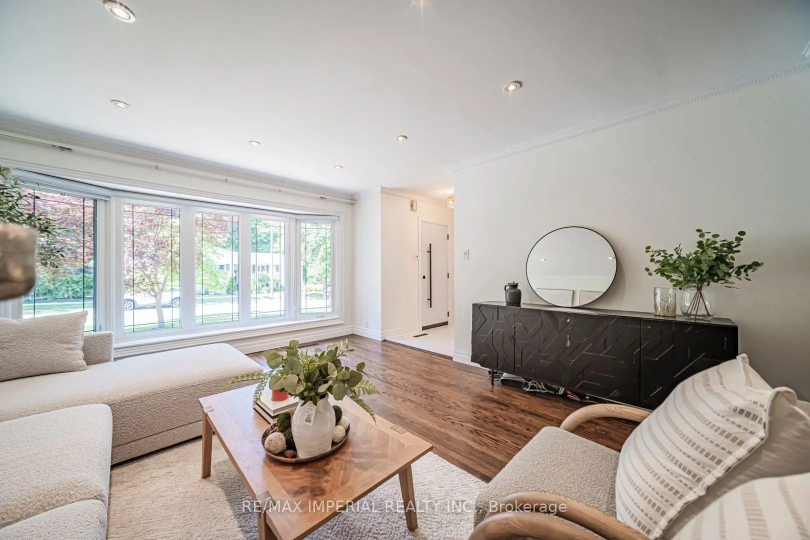 4 Quincy Crescent
