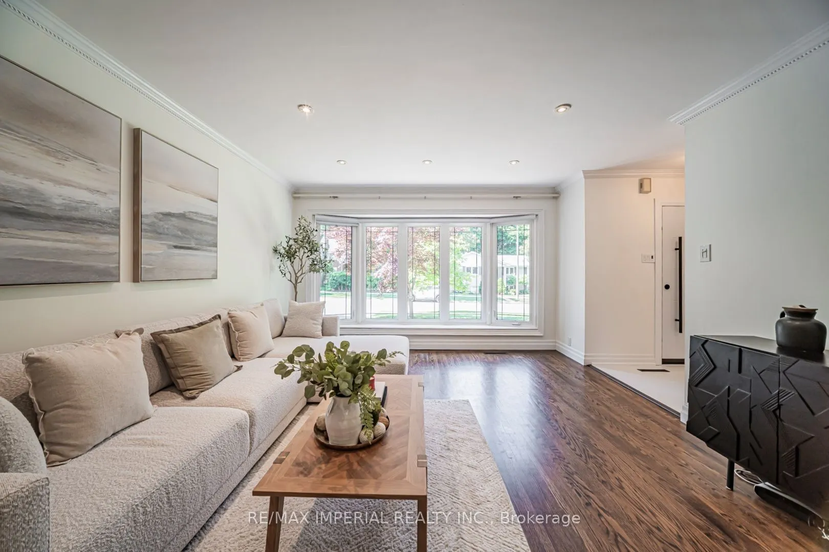 4 Quincy Crescent