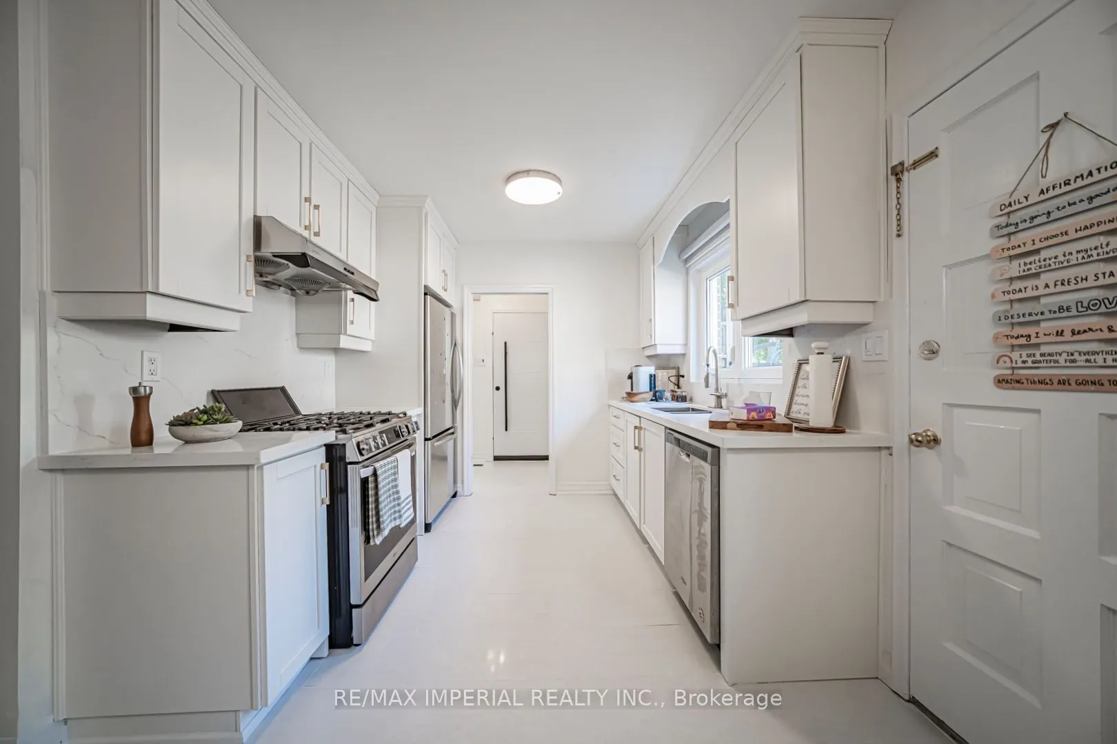 4 Quincy Crescent