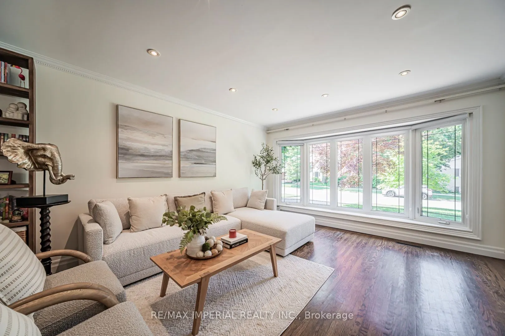 4 Quincy Crescent