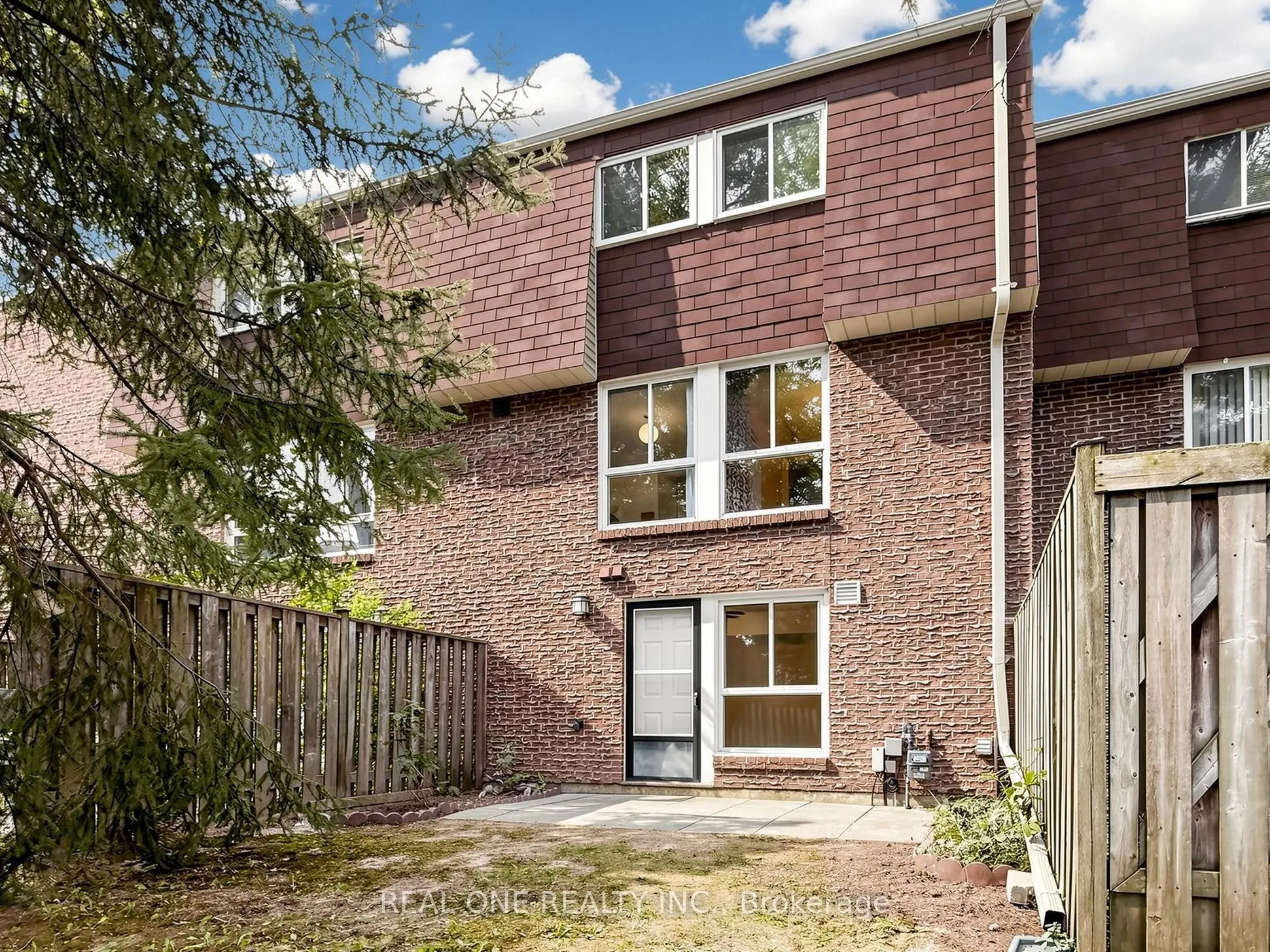 174 Rusty Crestway #15