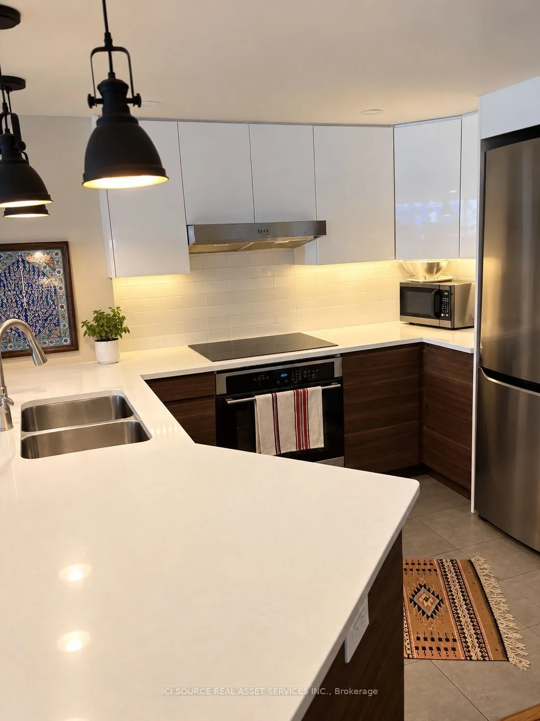 77 Maitland Place #1226