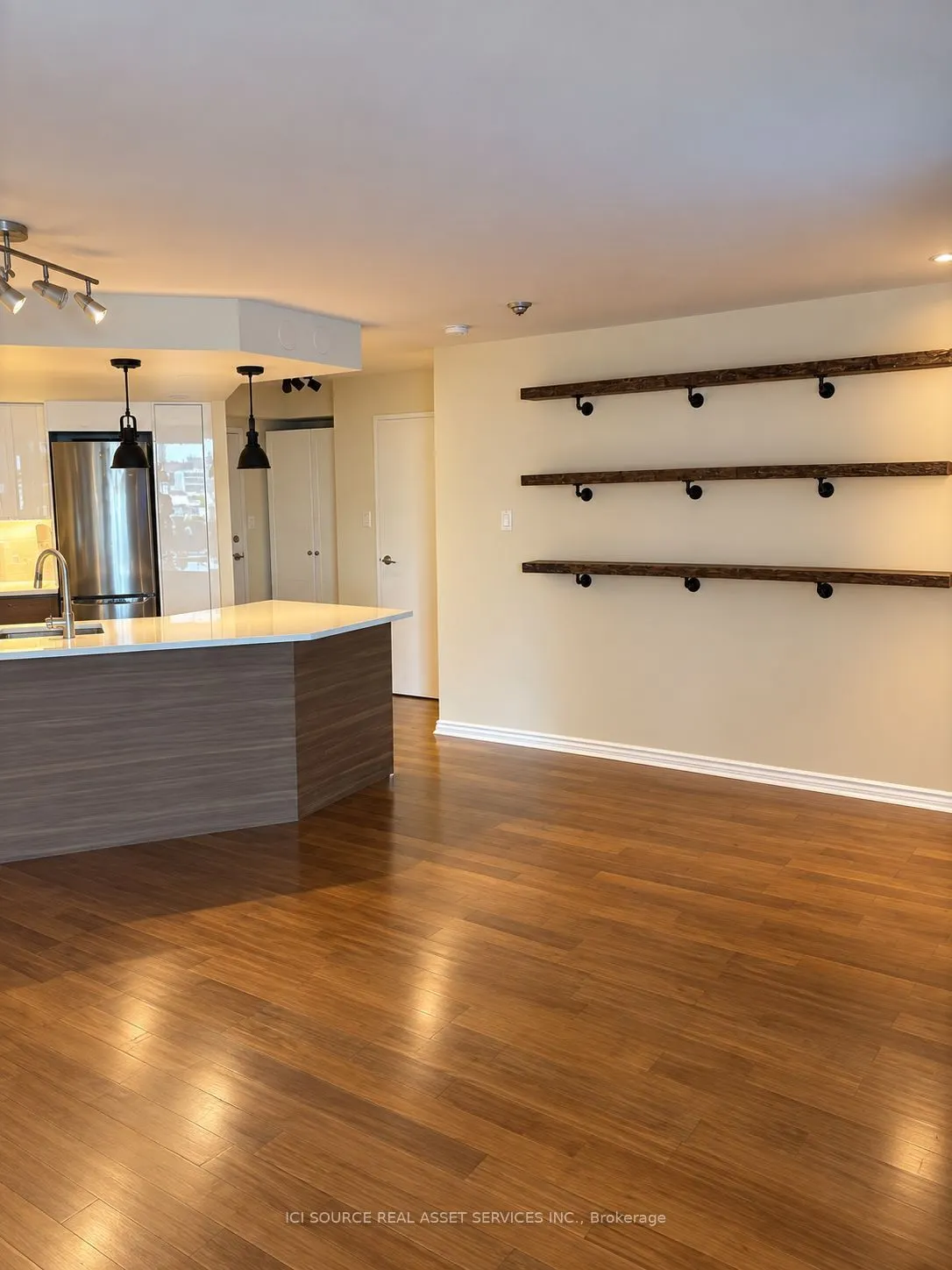 77 Maitland Place #1226