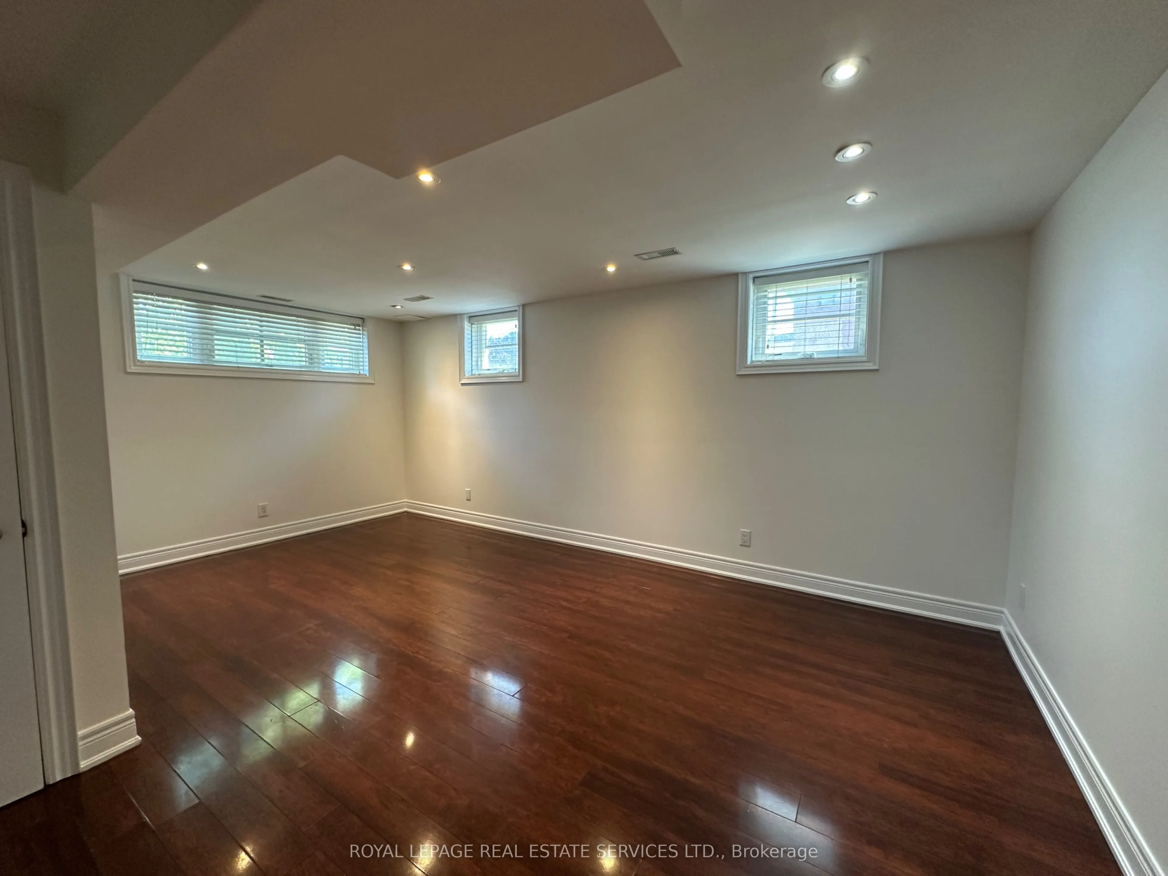 87 Lawrence Avenue W ##1