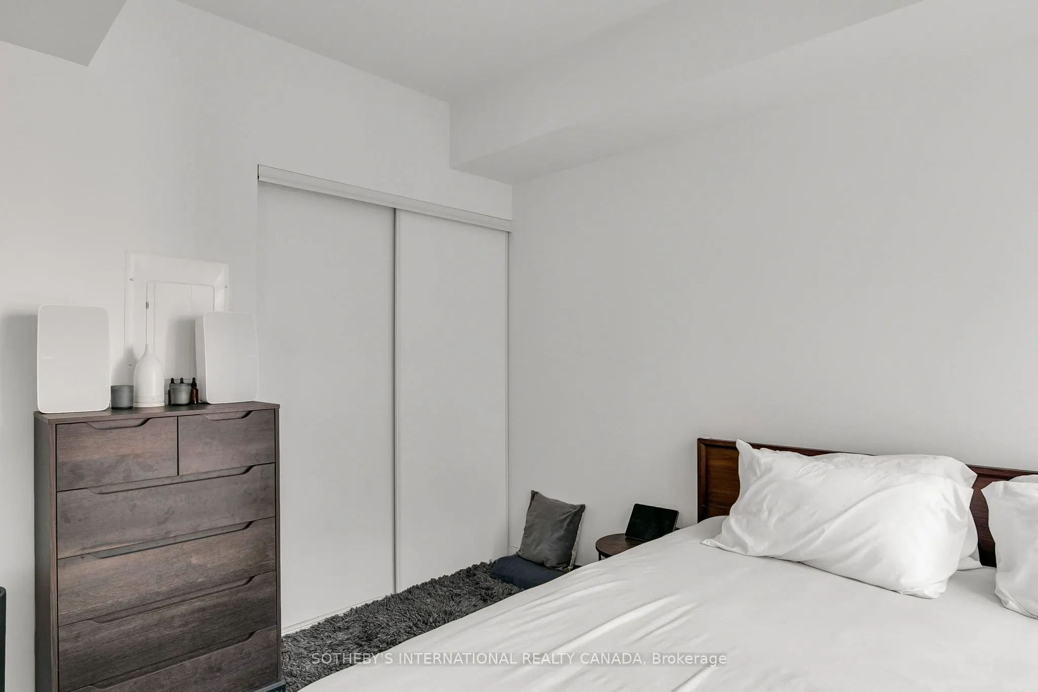 108 Peter Street #611