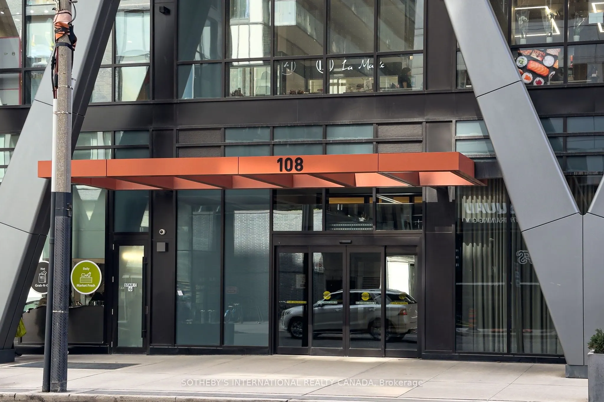 108 Peter Street #611