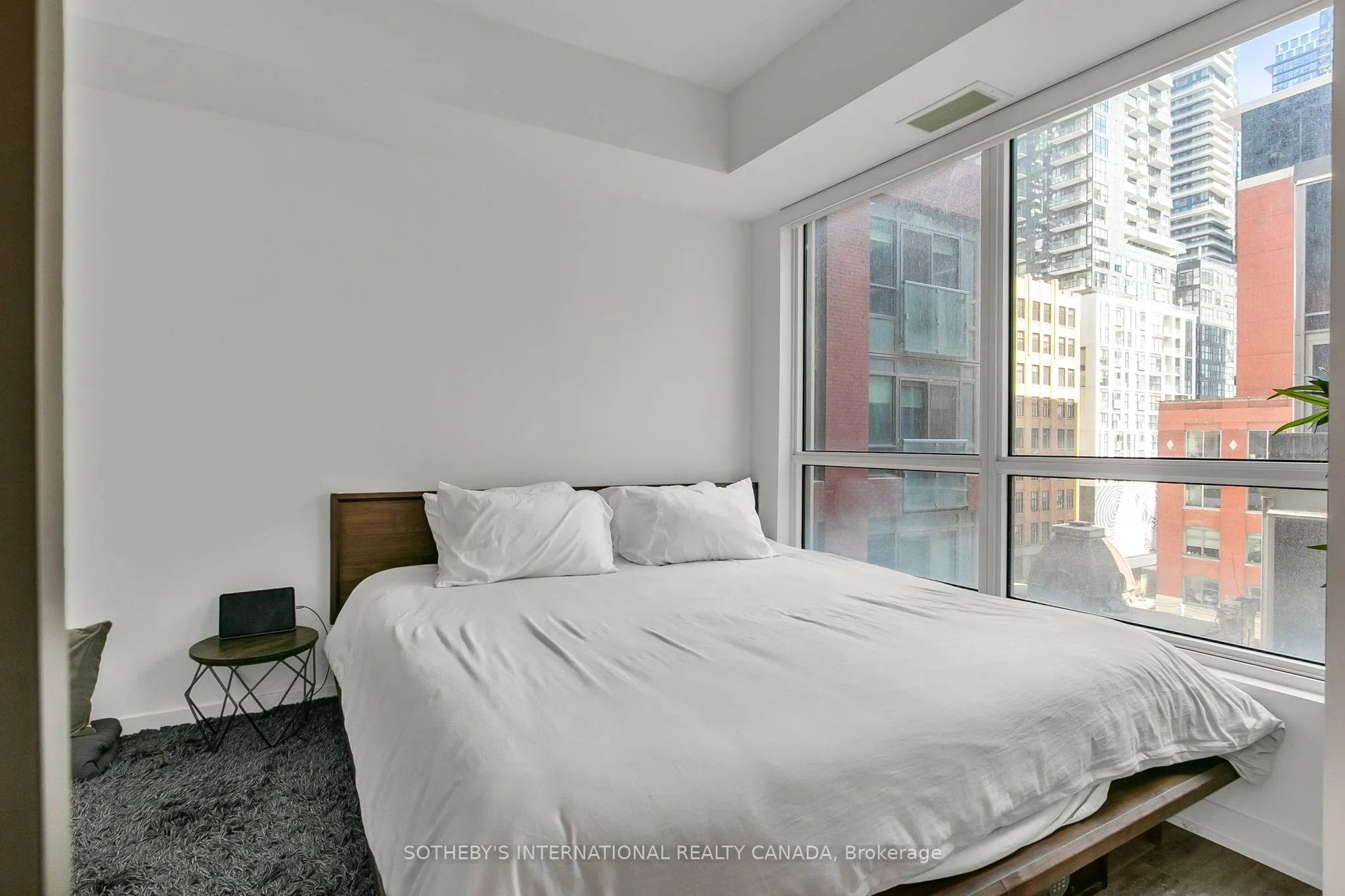 108 Peter Street #611