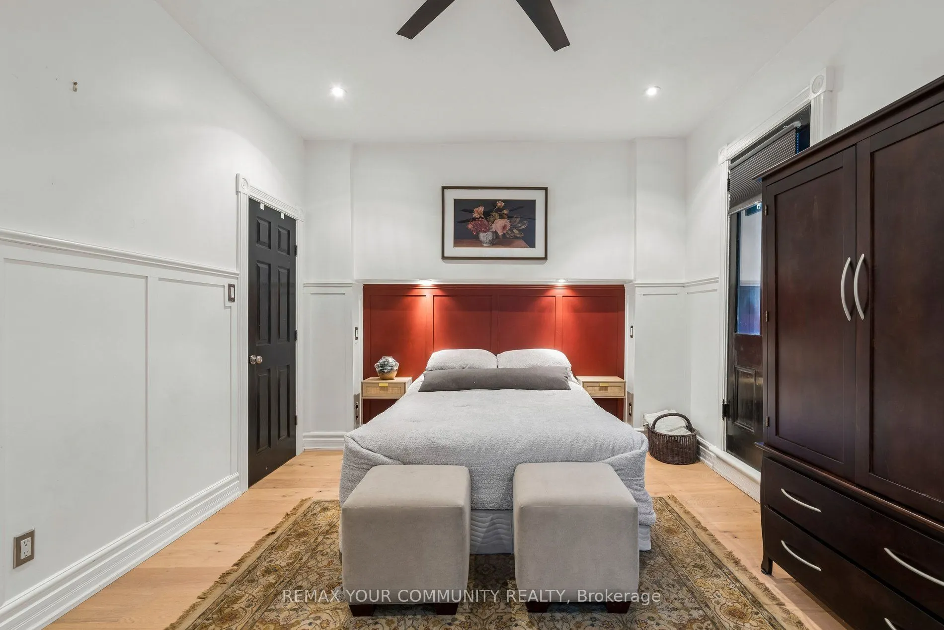 21 Laurier Avenue E