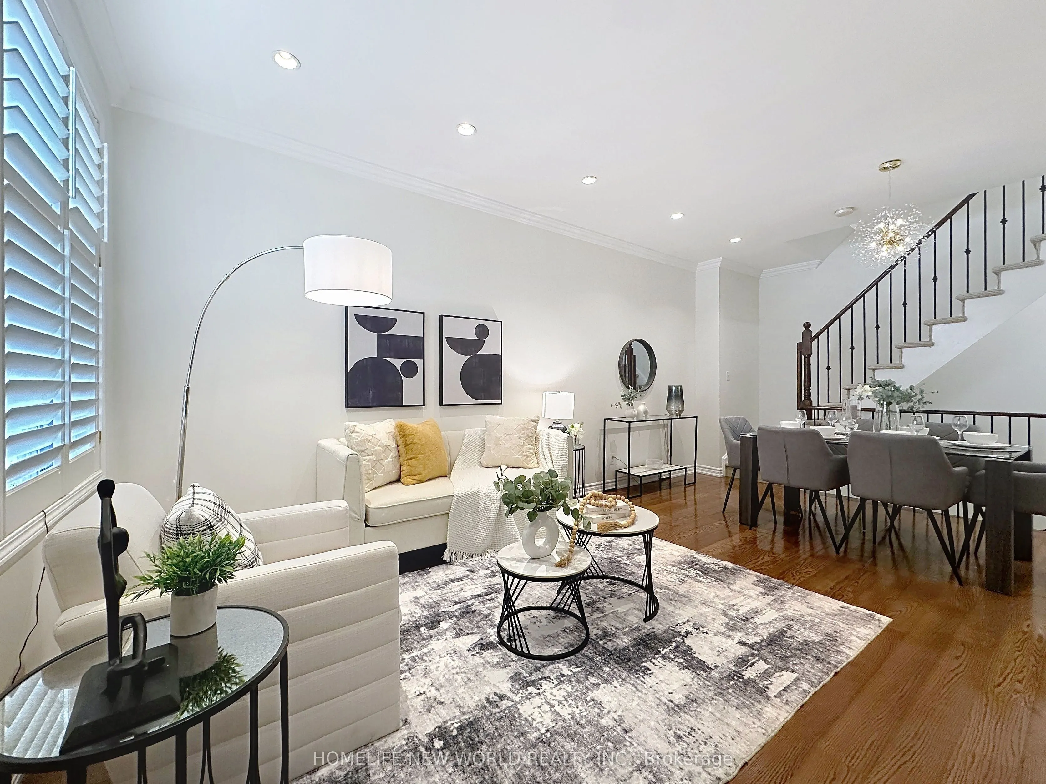 16 Humberstone Drive #102