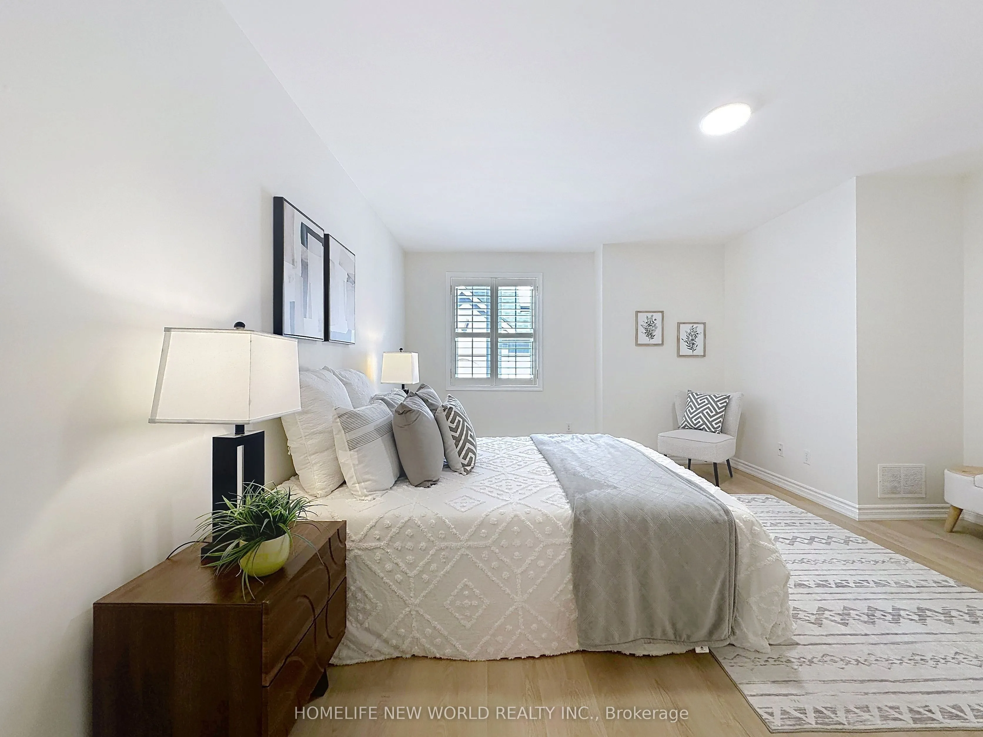 16 Humberstone Drive #102