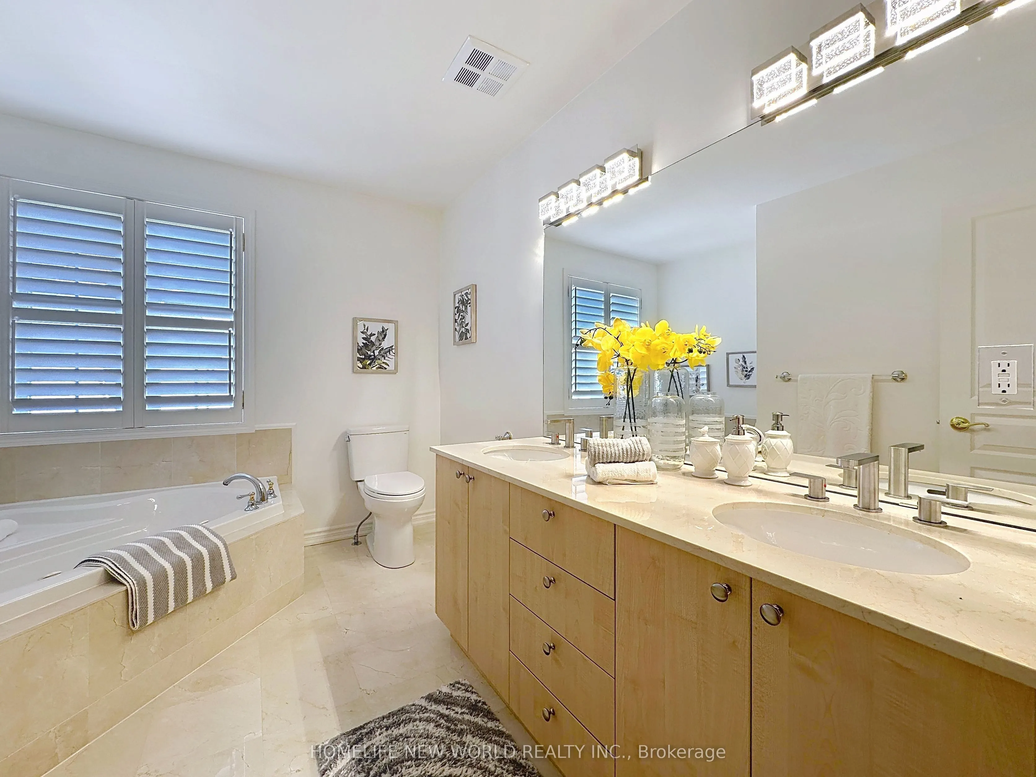16 Humberstone Drive #102
