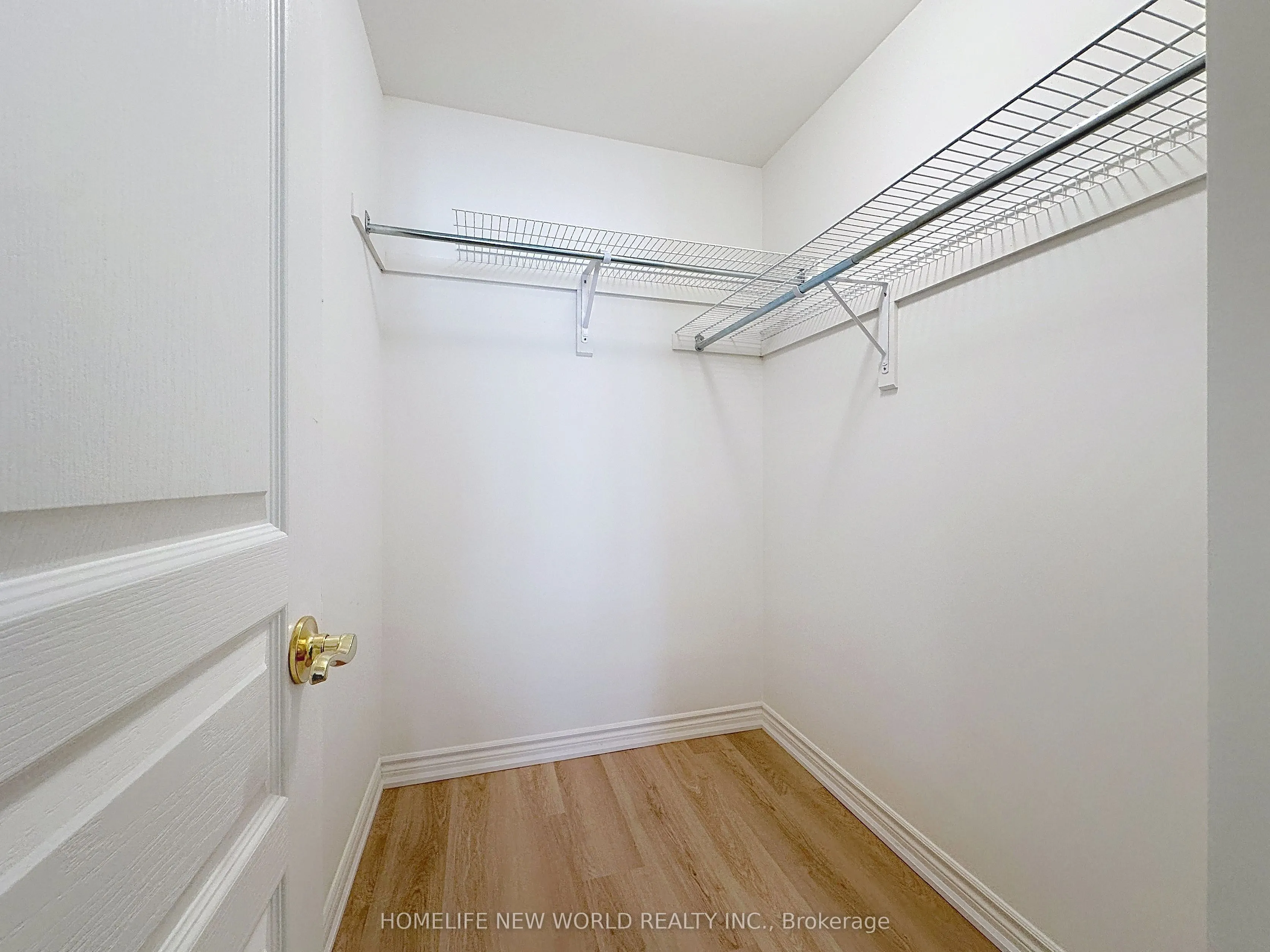 16 Humberstone Drive #102