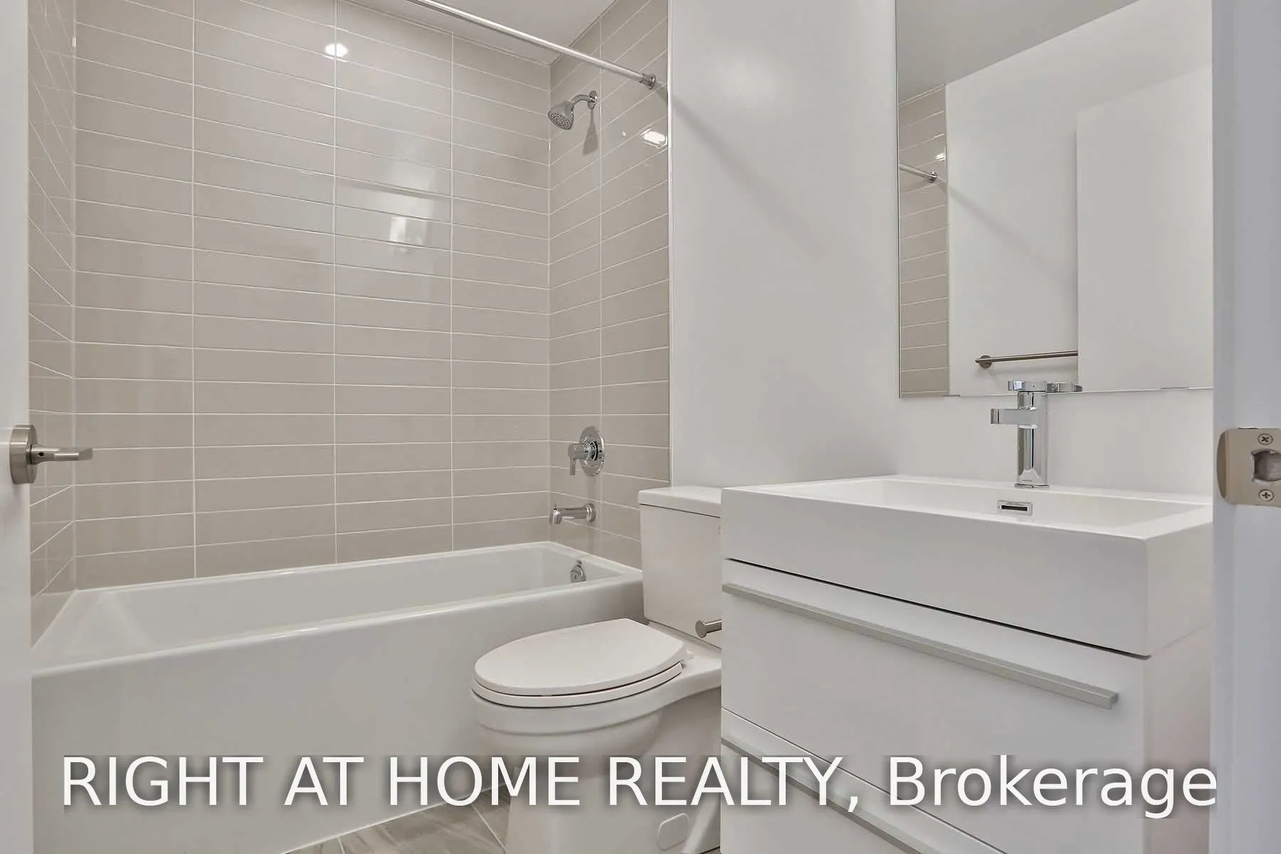 181 Bedford Avenue #1307