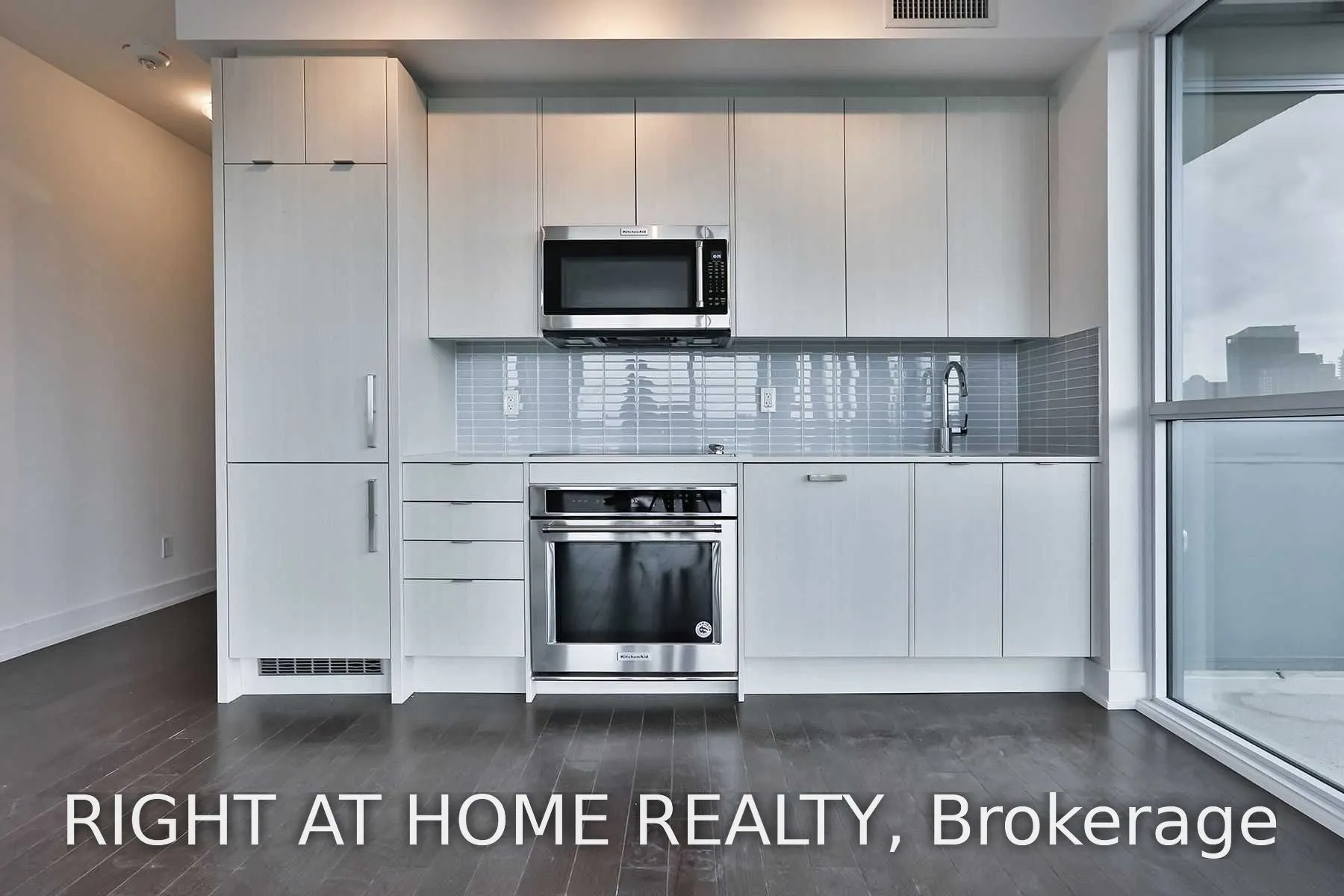 181 Bedford Avenue #1307
