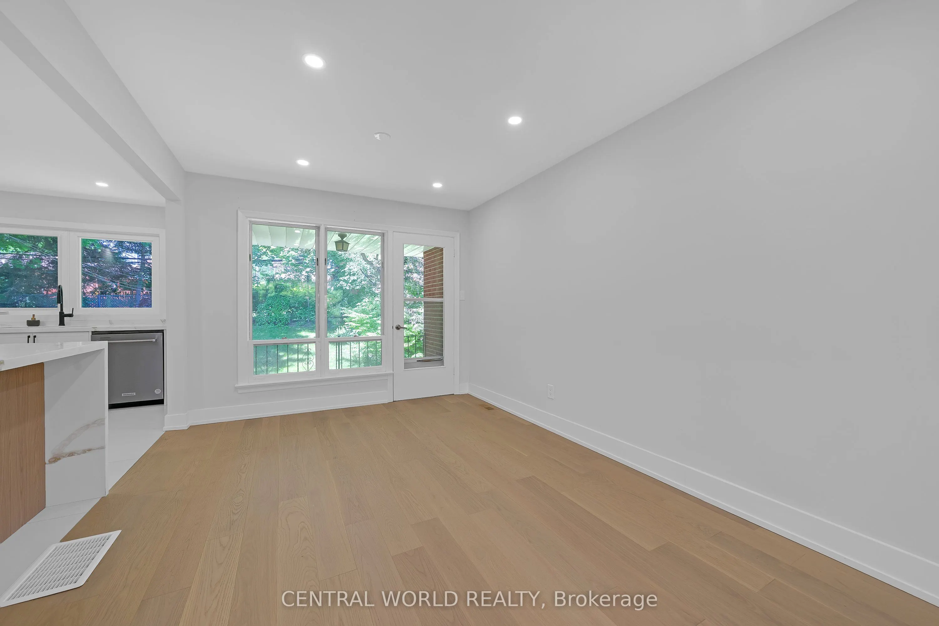 38 Denrock Drive
