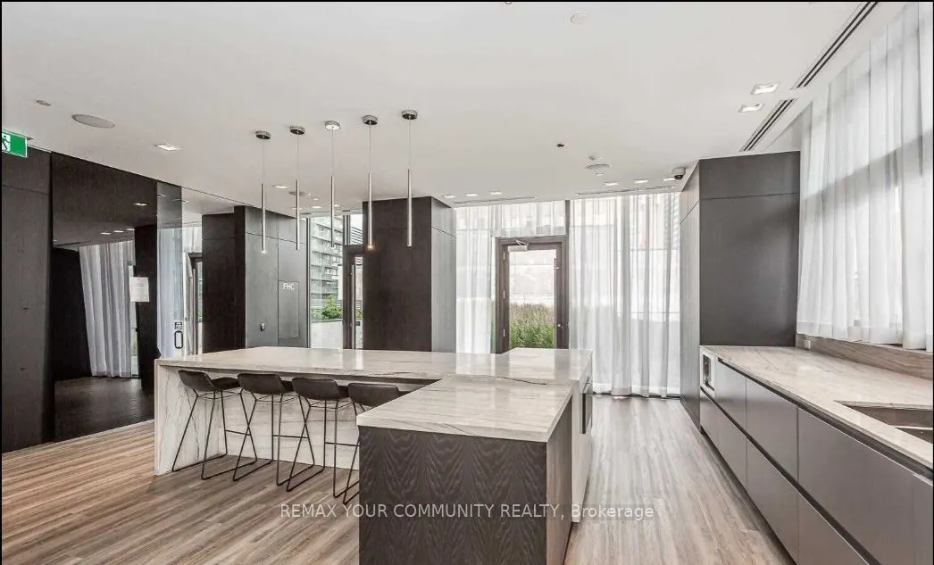 8 Eglinton Avenue E #4504