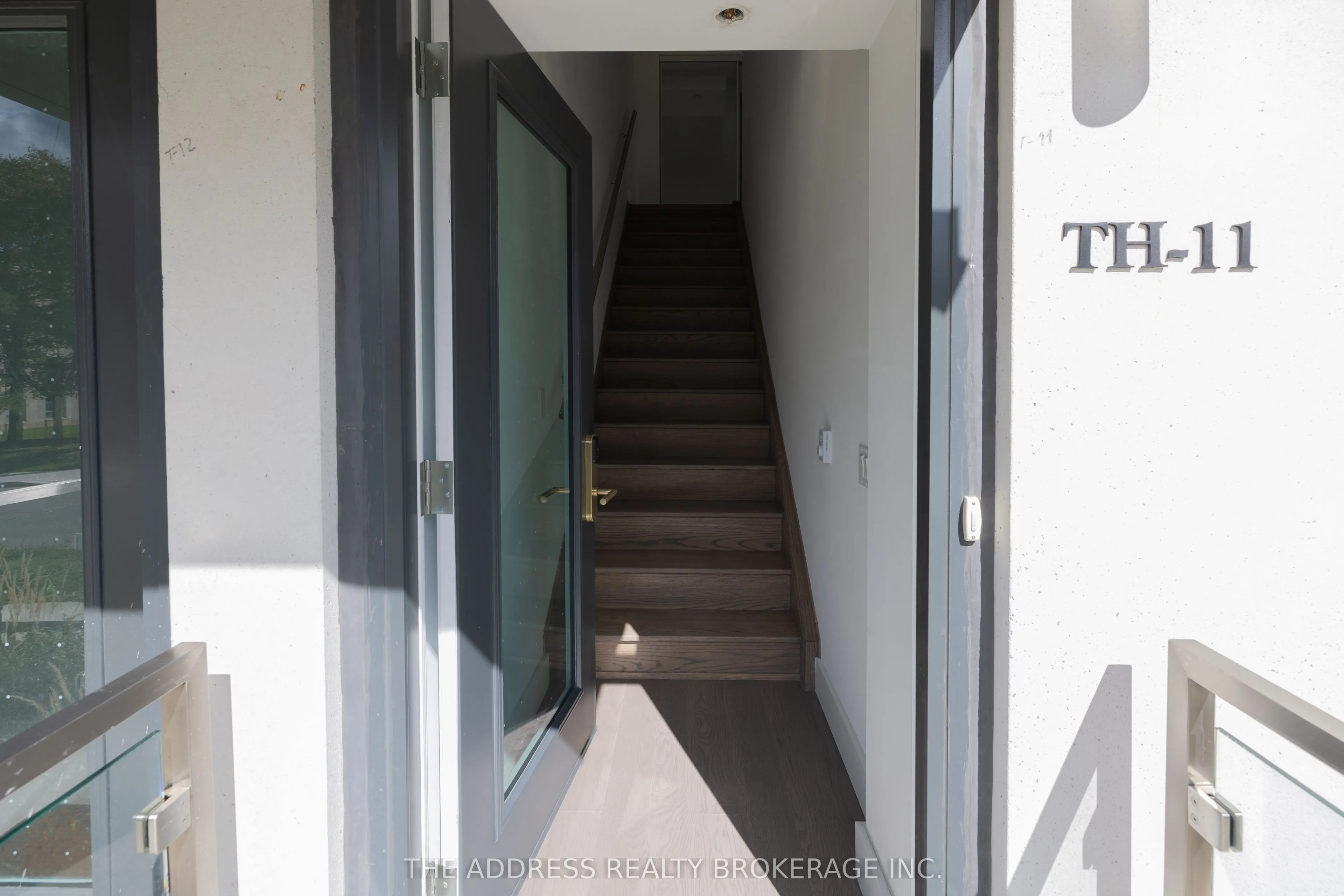 6 Greenbriar Road #TH11