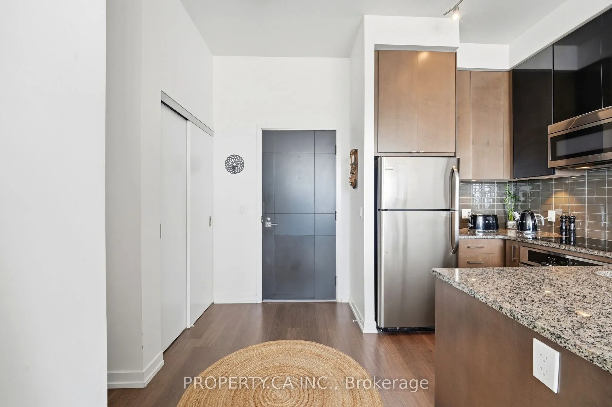 89 Dunfield Avenue #Ph3608