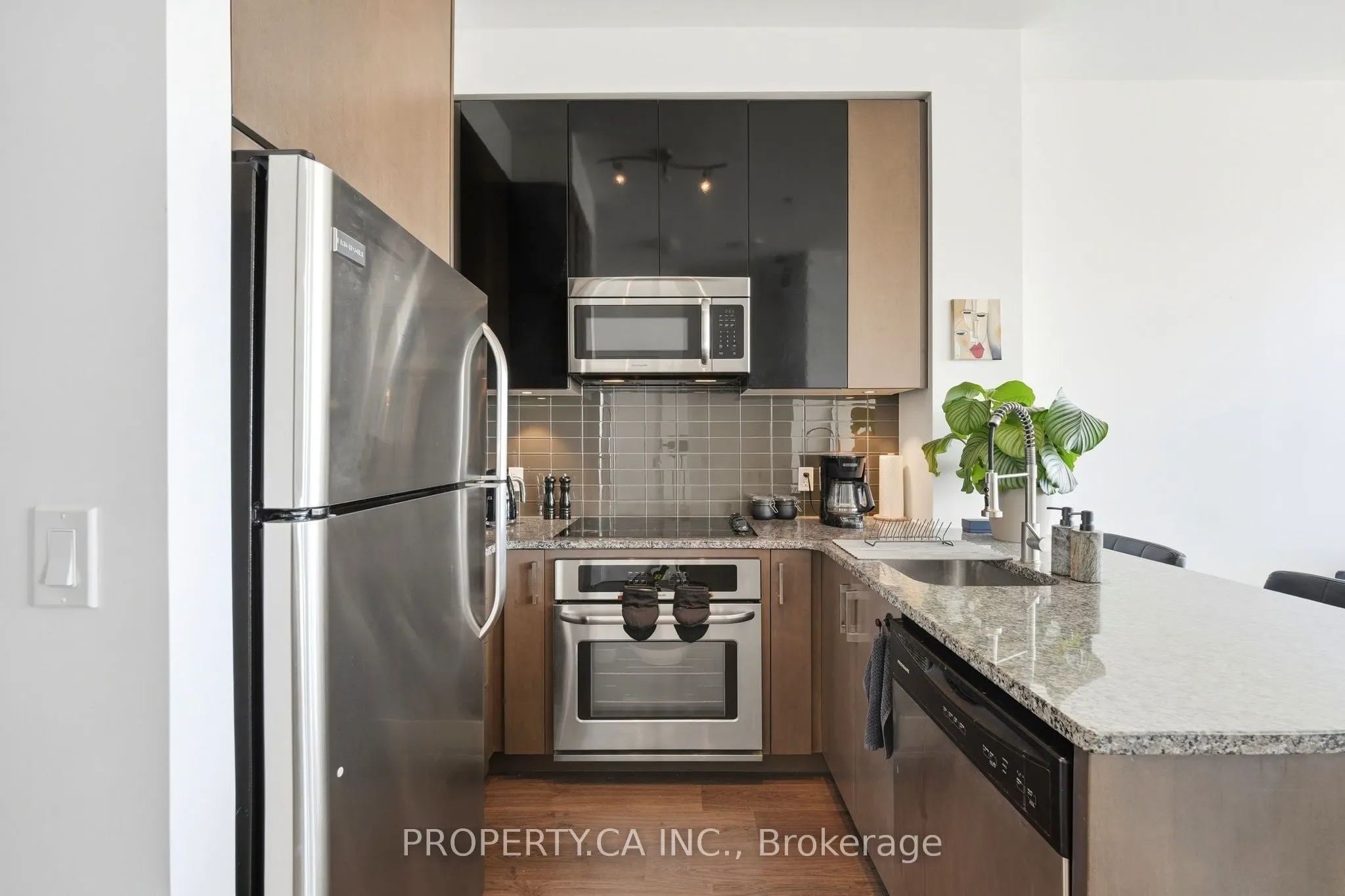 89 Dunfield Avenue #Ph3608