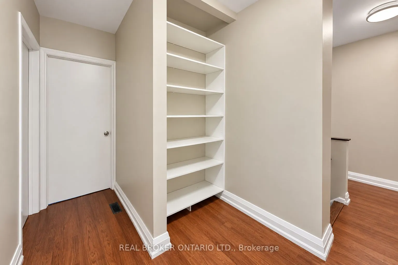 69 Upper Canada Drive #3