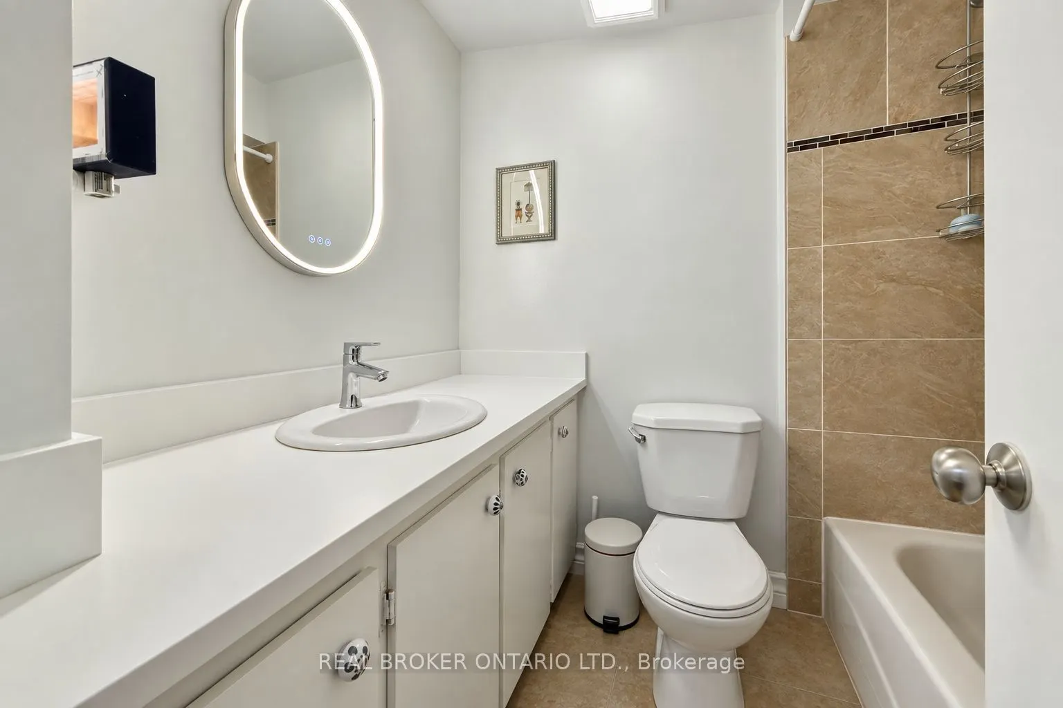 69 Upper Canada Drive #3