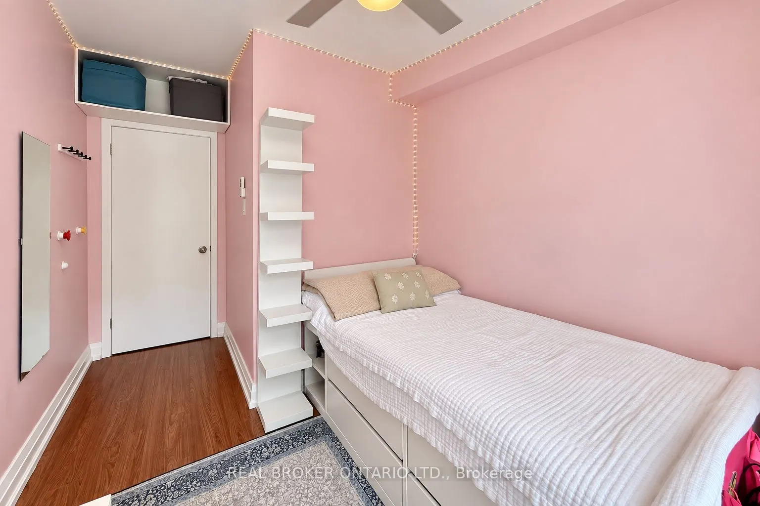 69 Upper Canada Drive #3