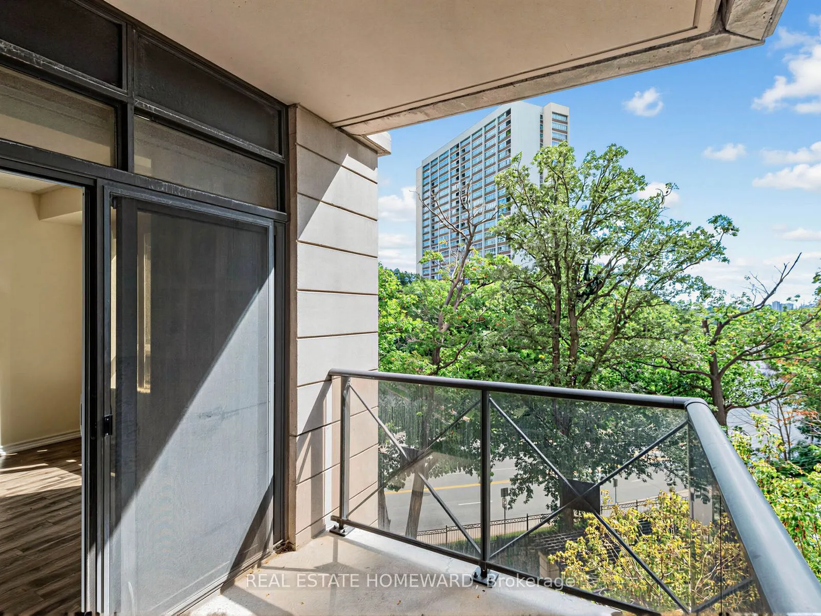 133 Wynford Drive #402