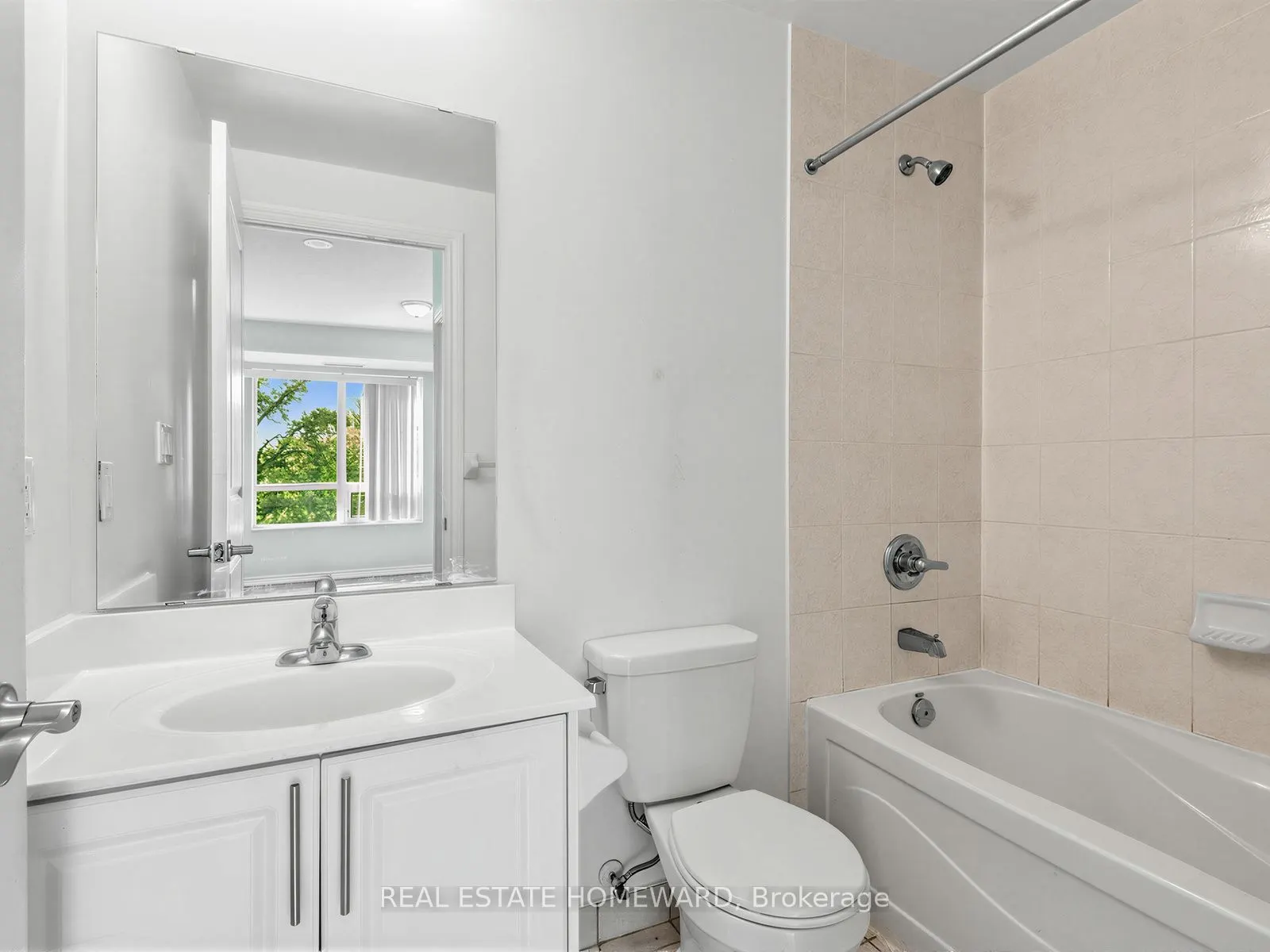 133 Wynford Drive #402