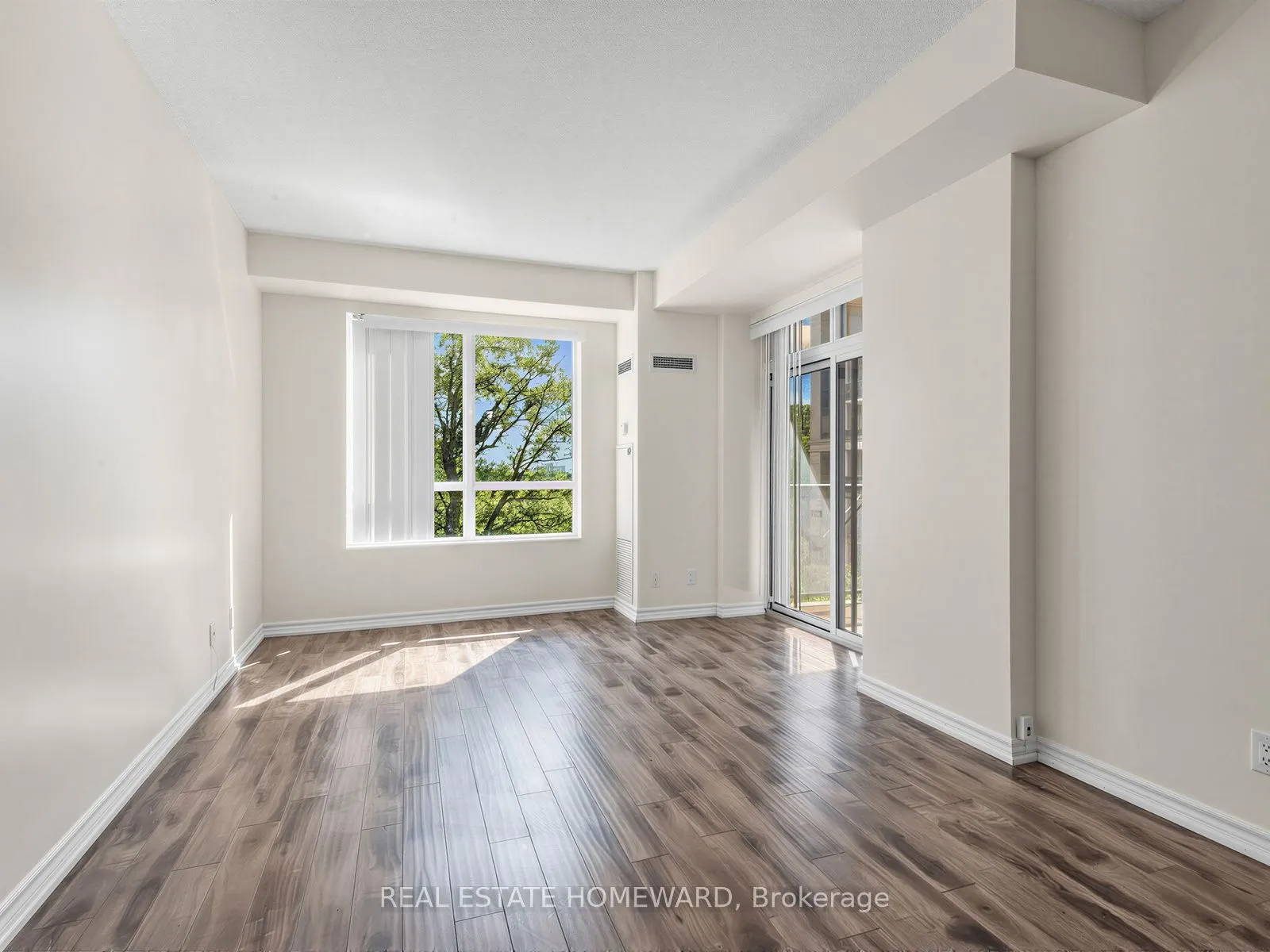 133 Wynford Drive #402