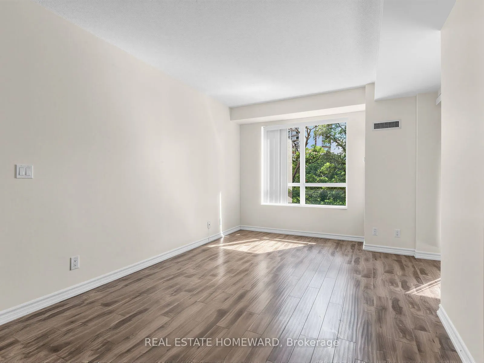 133 Wynford Drive #402