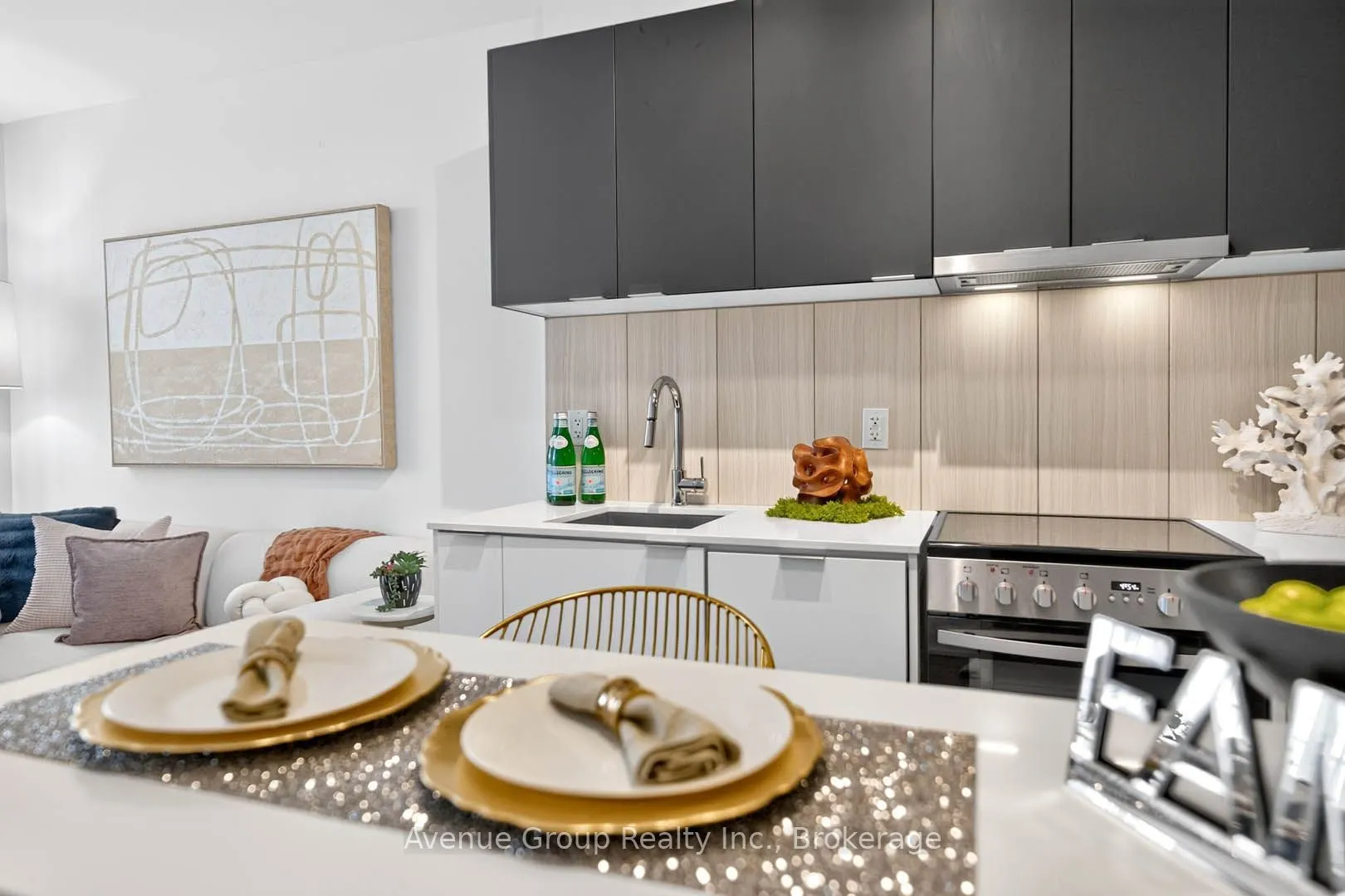 8 Tippett Road #616